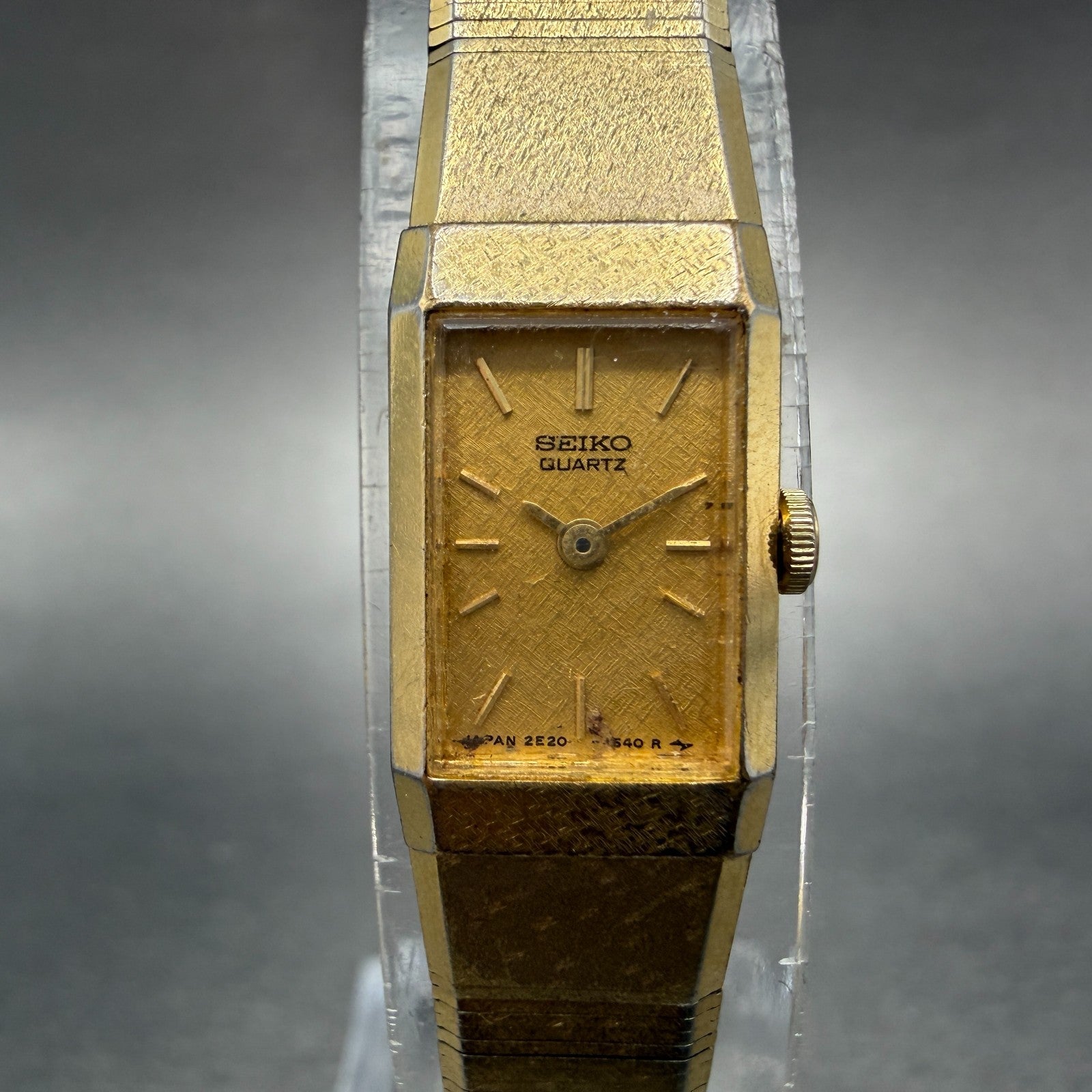 Seiko Tank Watch Women 12mm Champagne Dial Gold Tone 2e20-6259 New Battery P2130