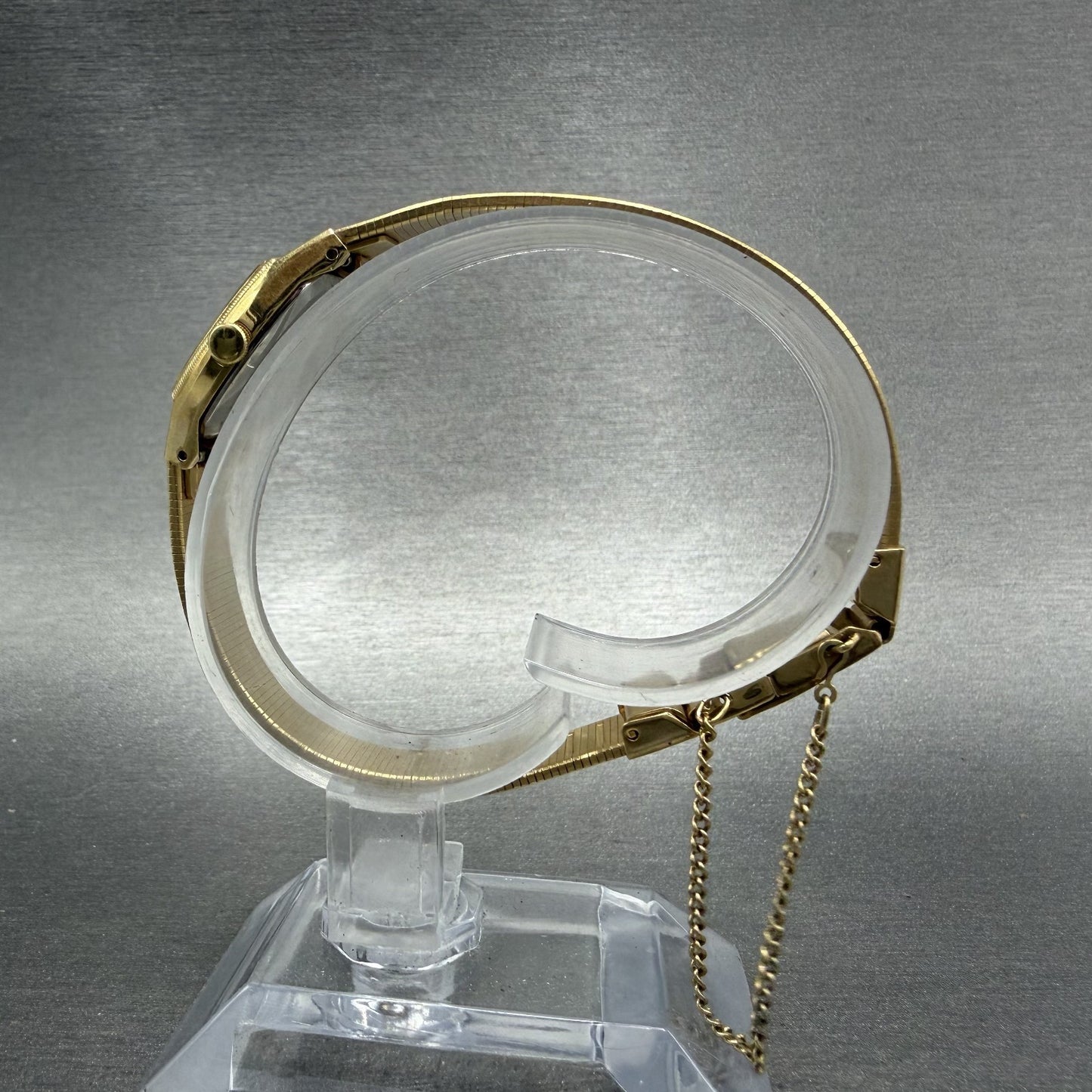Seiko Watch Women 18mm Champagne Dial Gold Tone Rectangle 1400-8029 New Batt ABC6