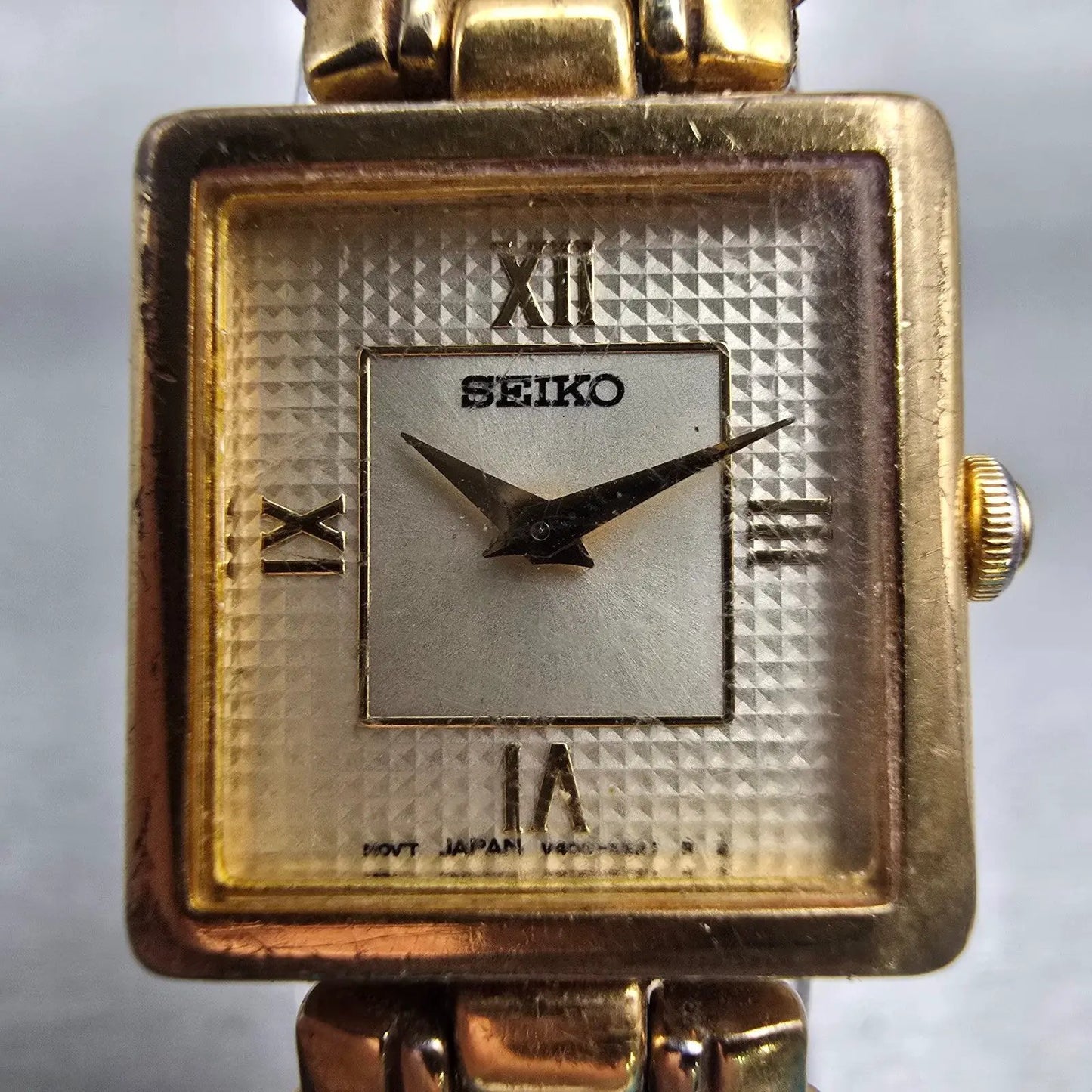 Seiko Watch Women 19mm Champagne Dial Gold Tone Square V400-6280 New Battery VTG1