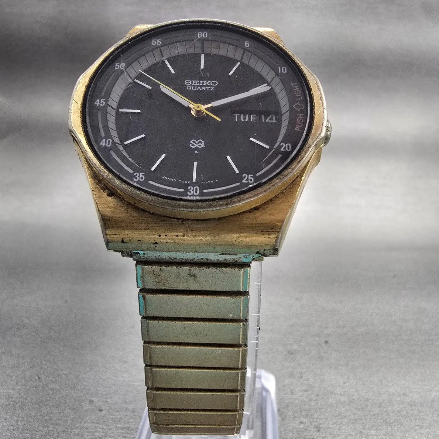 Seiko SQ Watch Men 36mm Black Dial Gold Tone Daydate 7559-6009 New Battery READ5