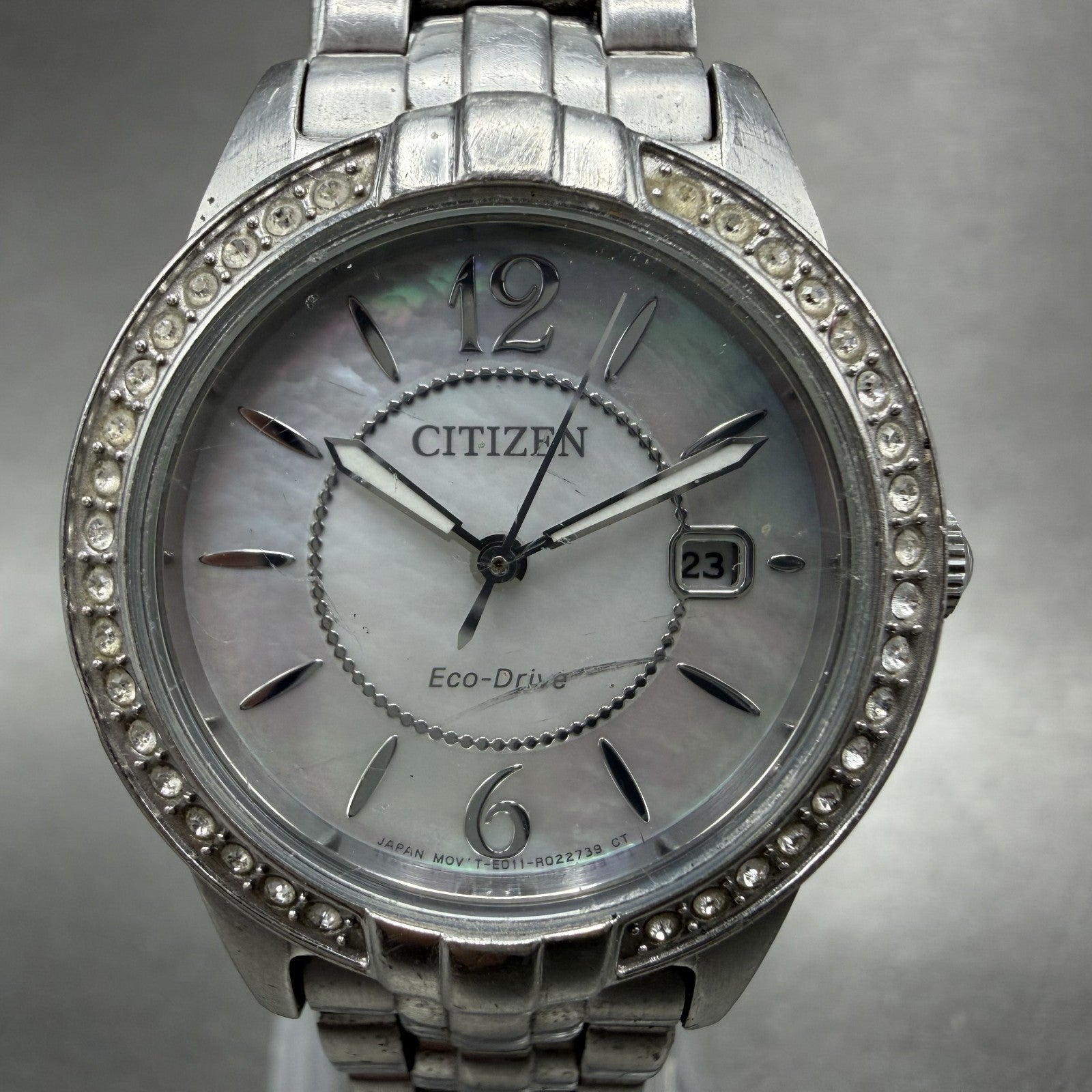Citizen EcoDrive Watch Women 28mm MOP Dial Silver Tone Round Date Runs1