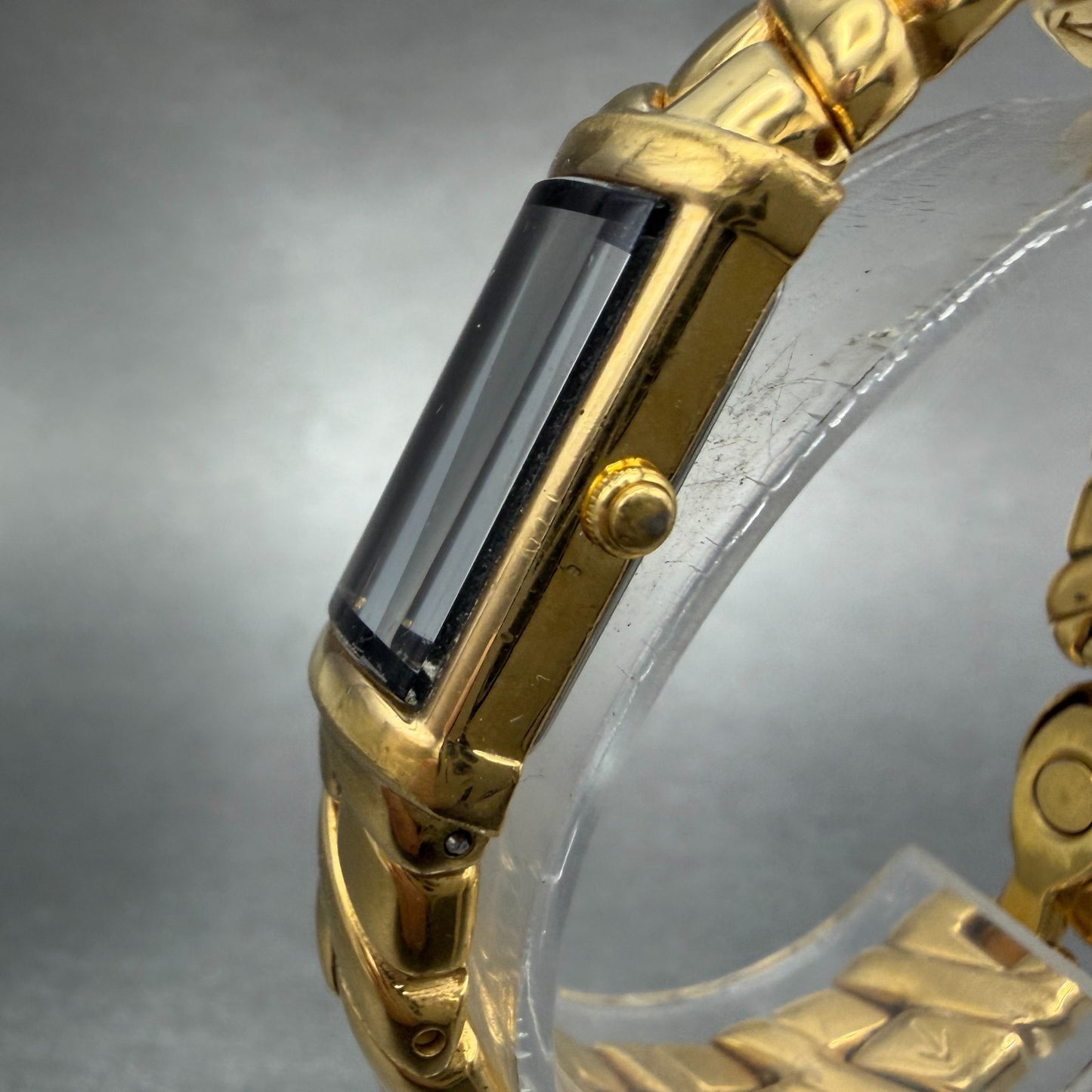 Seiko Tank Watch Women 13mm Green Dial Gold Tone Rectangle 2E20-7259 New Battery2
