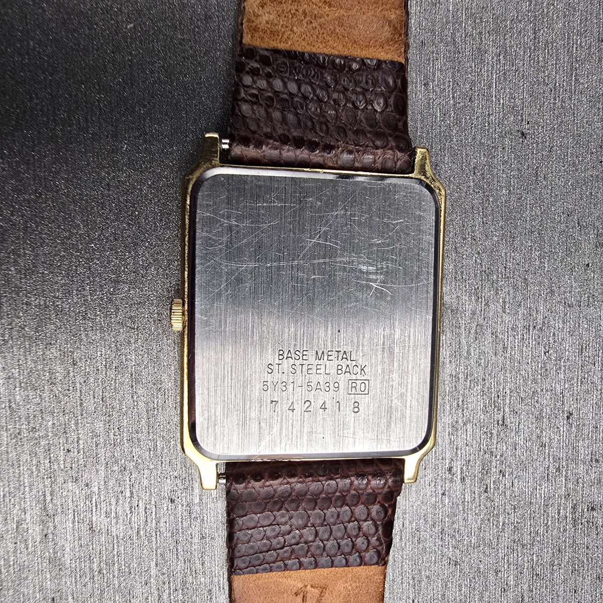 Seiko Watch Men 25mm Champagne Dial Gold Tone Rectangle 5Y31-5A39 New Battery10