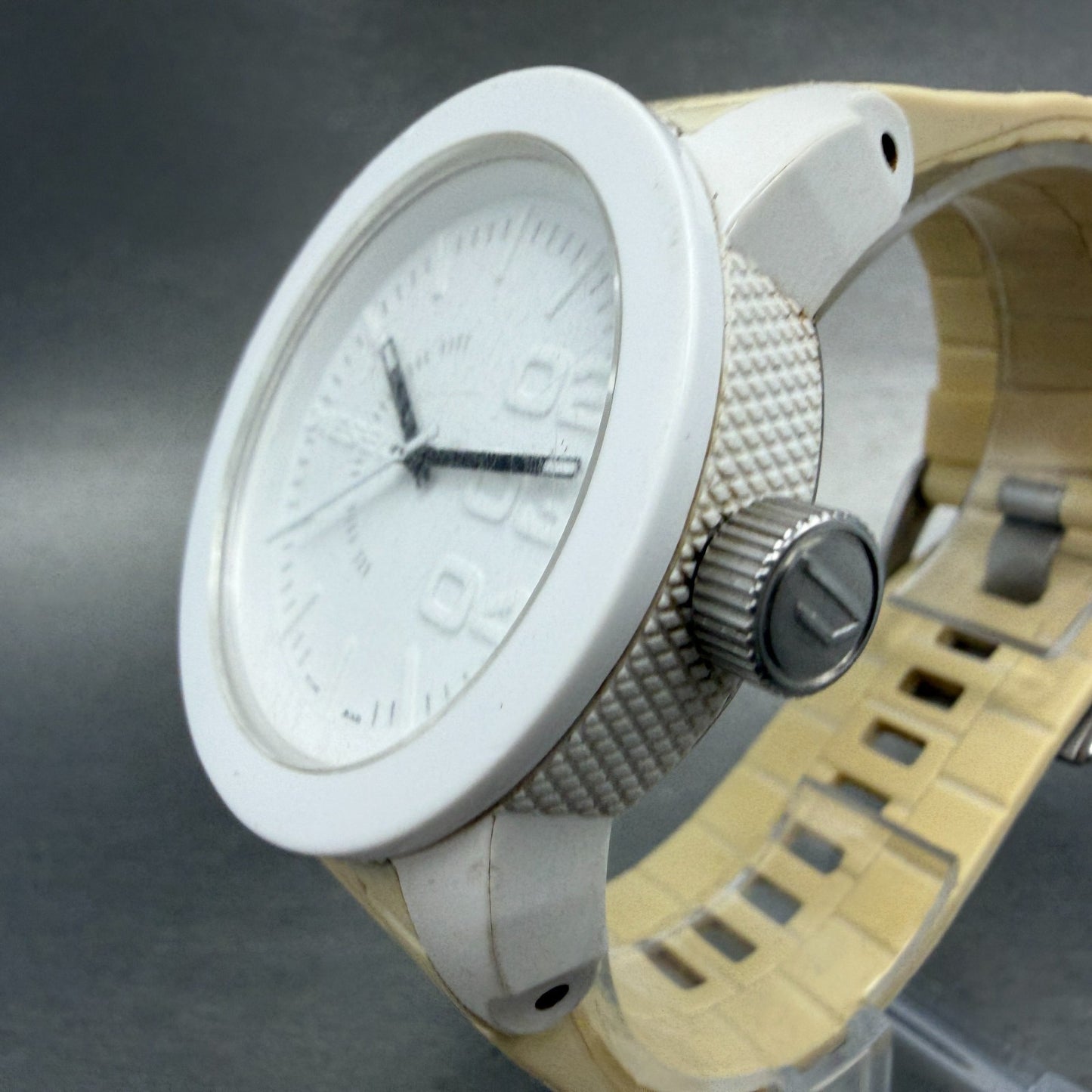Diesel Watch Men 44mm White Dial White Rubber Round DZ1436 New Battery2