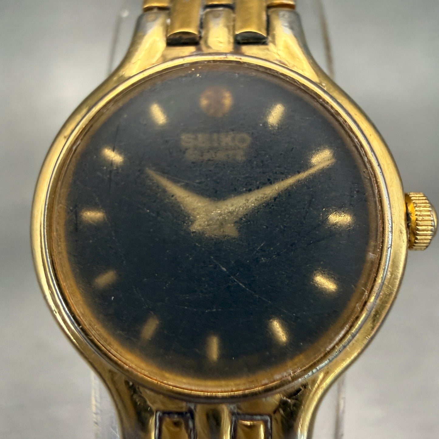 Seiko Watch Women 19mm Black Dial Gold Tone Round 1N00-0B29 New Battery1
