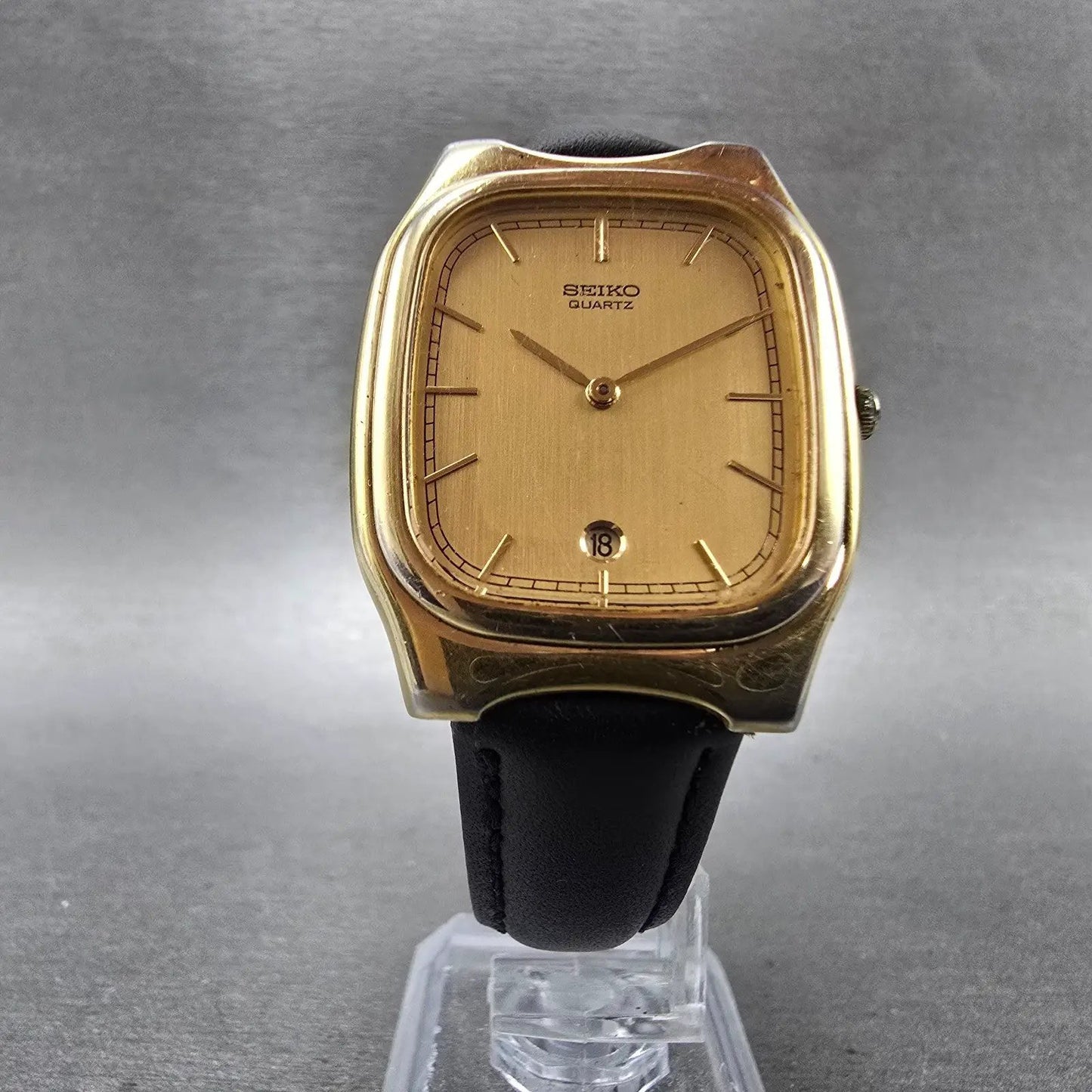 Seiko Tank Watch Men 30mm Gold Dial Gold Tone Rectangle Date 5y39-5089 New Batt5
