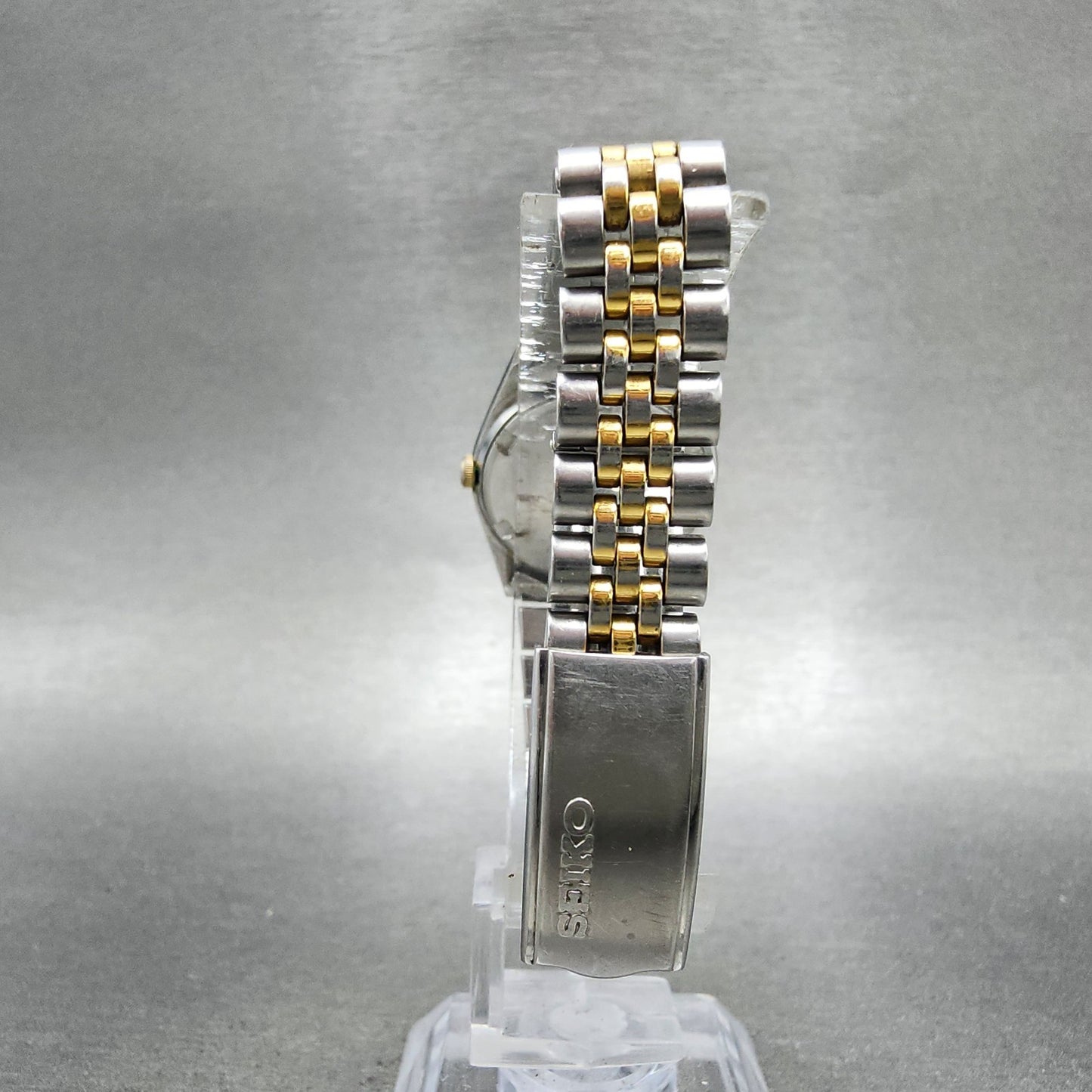 Seiko Watch Women 24mm White Dial Two Tone Daydate Round 7N830049 New Batt AB127