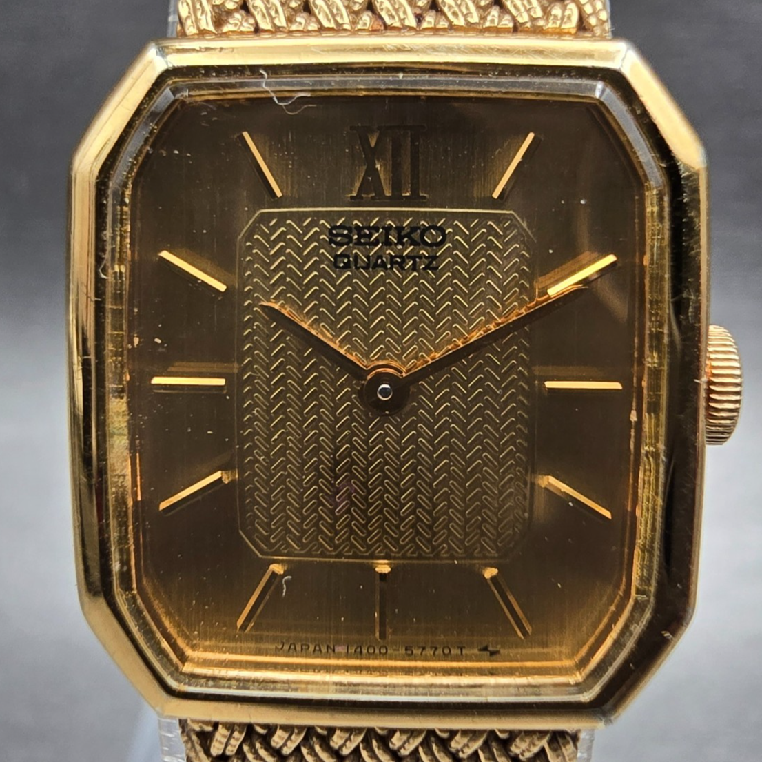 Seiko Tank Watch Women 18mm Gold Dial Gold Tone Rectangle 1400-8089 New Battery1