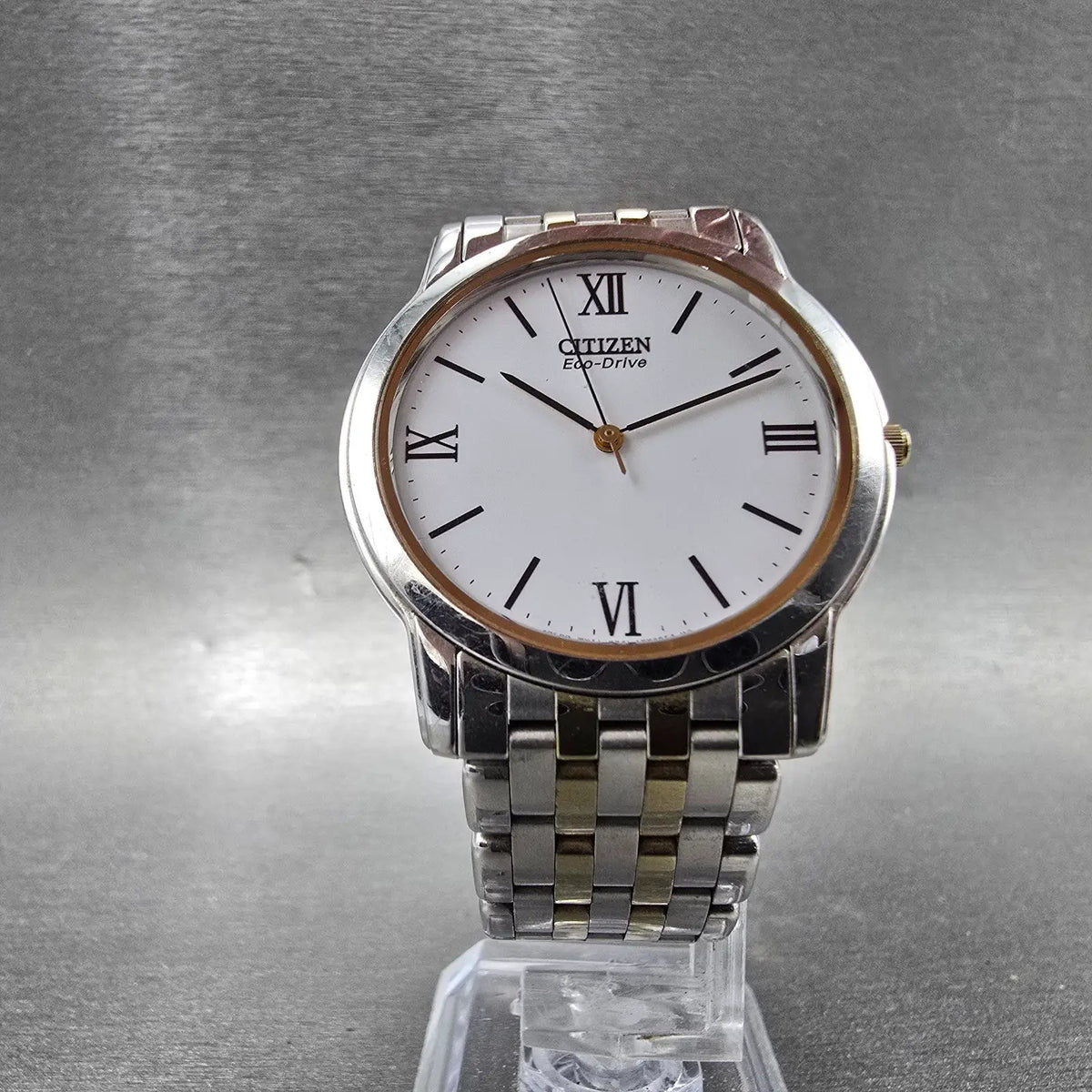 Citizen Eco-Drive Stiletto Watch Men 35mm White Dial Two Tone Round Runs JP235