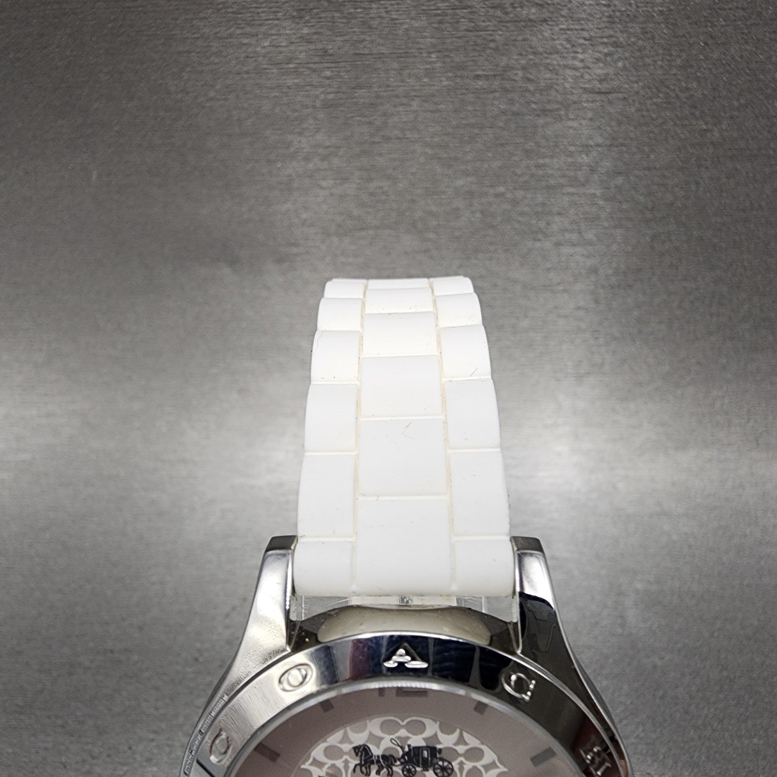 Coach Maddy Watch Women 34mm White Dial Silver Tone Band New Battery4