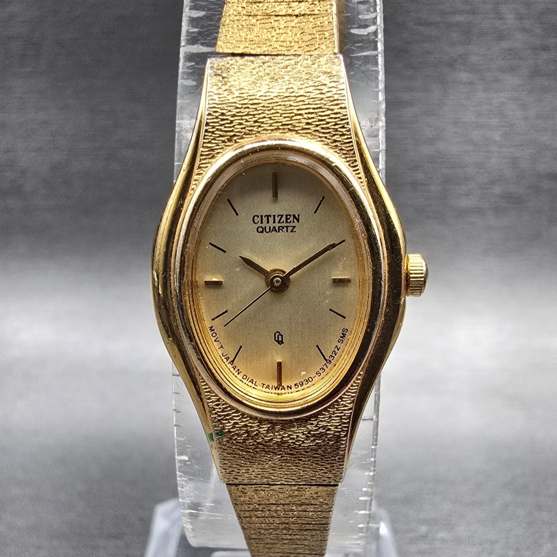 Citizen CQ Watch Women 17mm Champagne Dial Gold 5930-S10387 New Battery JP30