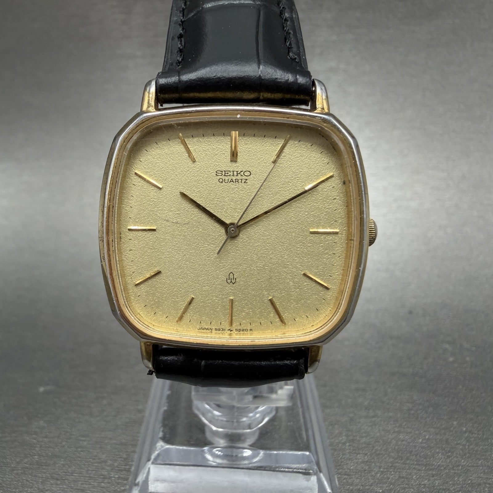 Seiko Watch Men 31mm Champagne Dial Gold Tone Rectangle 5931-5470 New Battery0