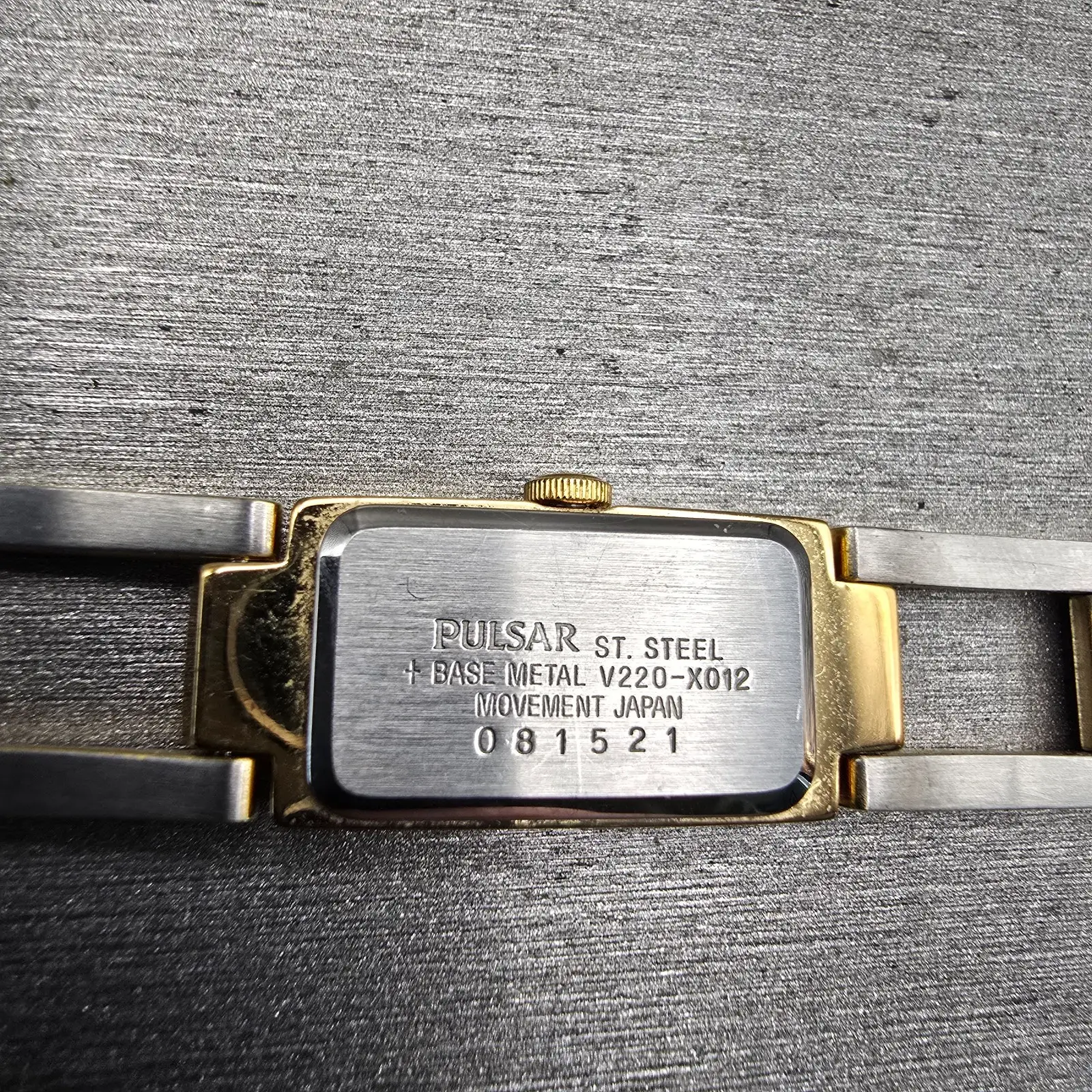 Seiko Pulsar Watch Women 12mm White Dial Gold Tone Rectangle V220-X012 New Batt10