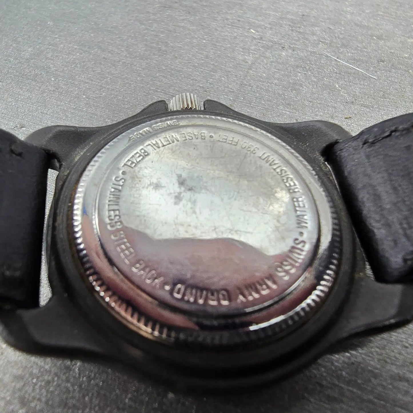 Victorinox Swiss Army Watch Women 33mm White Dial Black Tone Date Round PARTS10