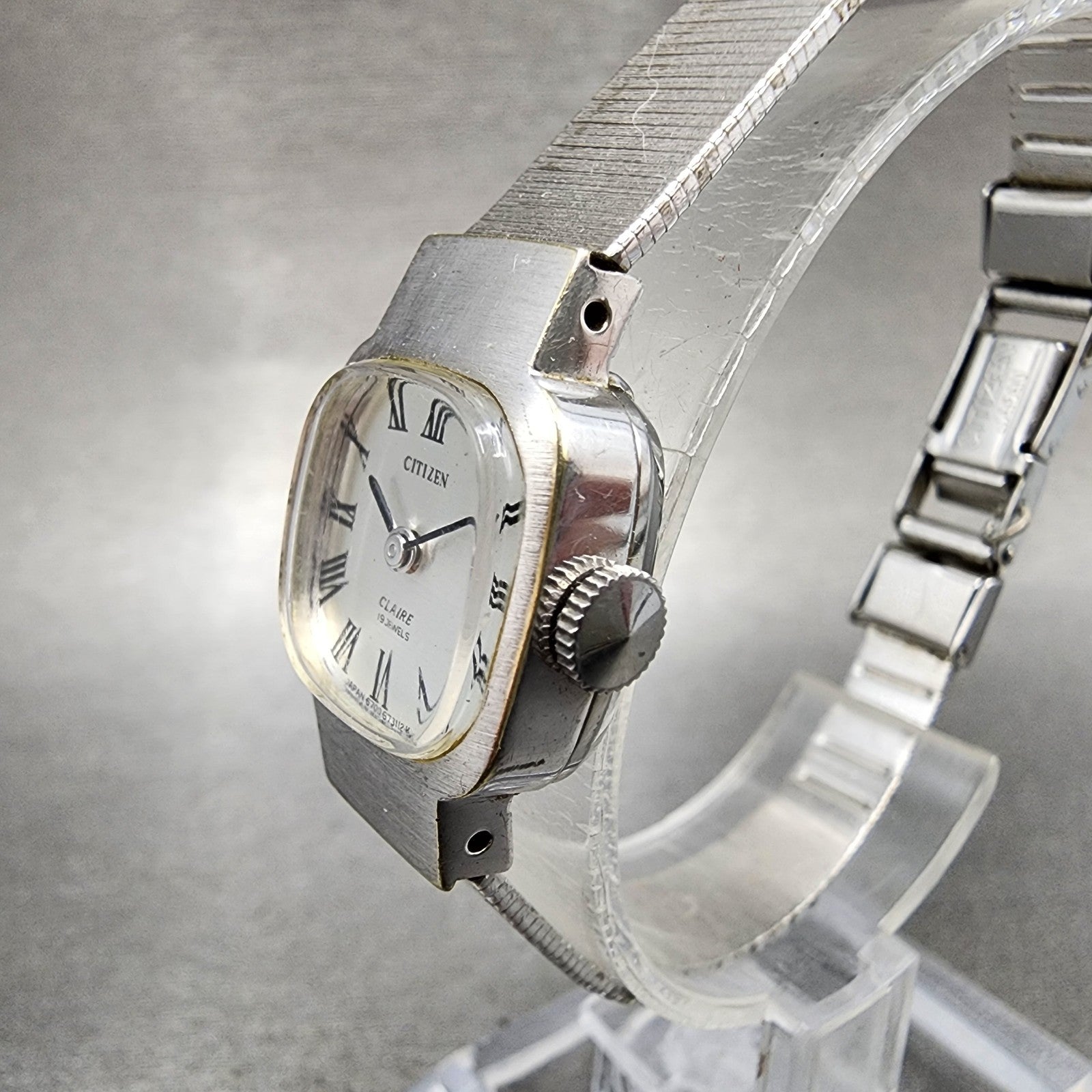 Citizen Claire Watch Women 17mm Silver Dial White Gold Plated Manal Wind  Runs2