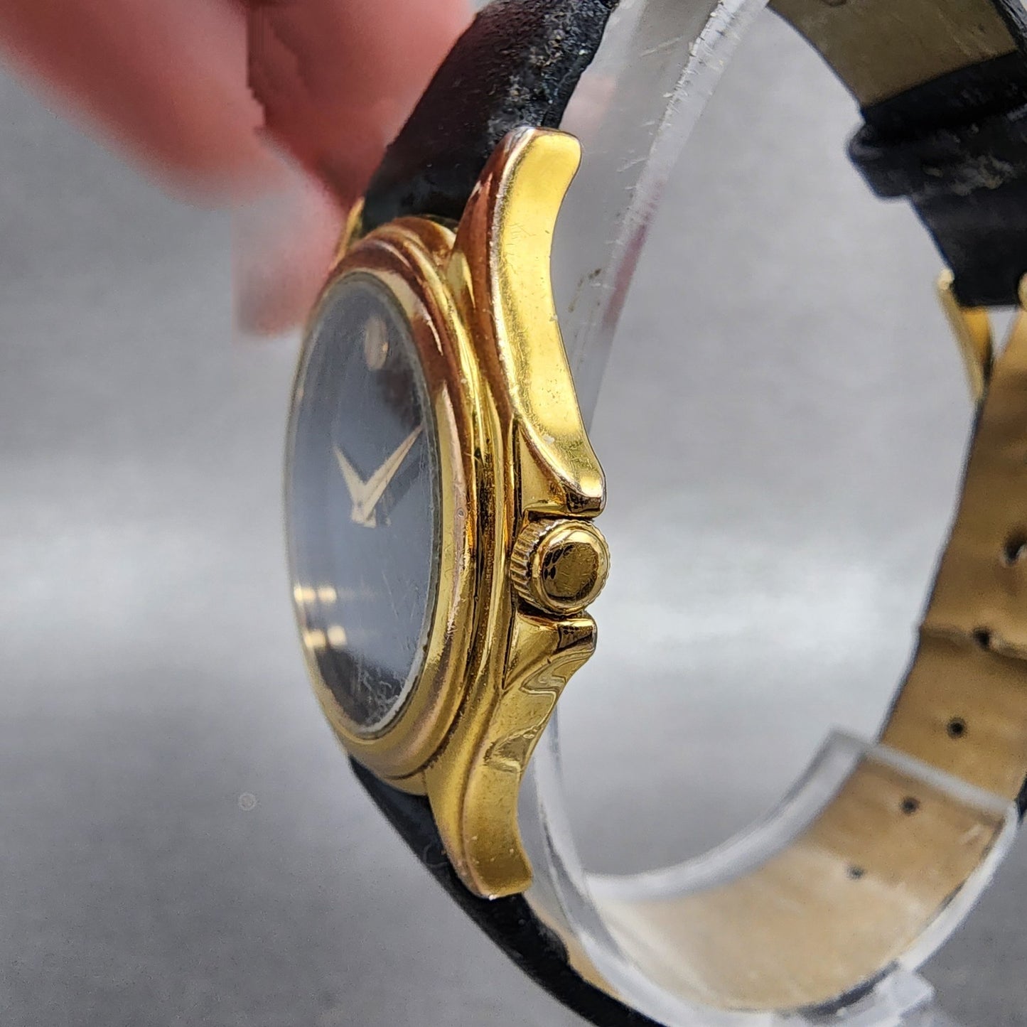 Movado Museum Watch Women 28mm Black Dial Gold Tone Round 87 E4 0823 New Battery2