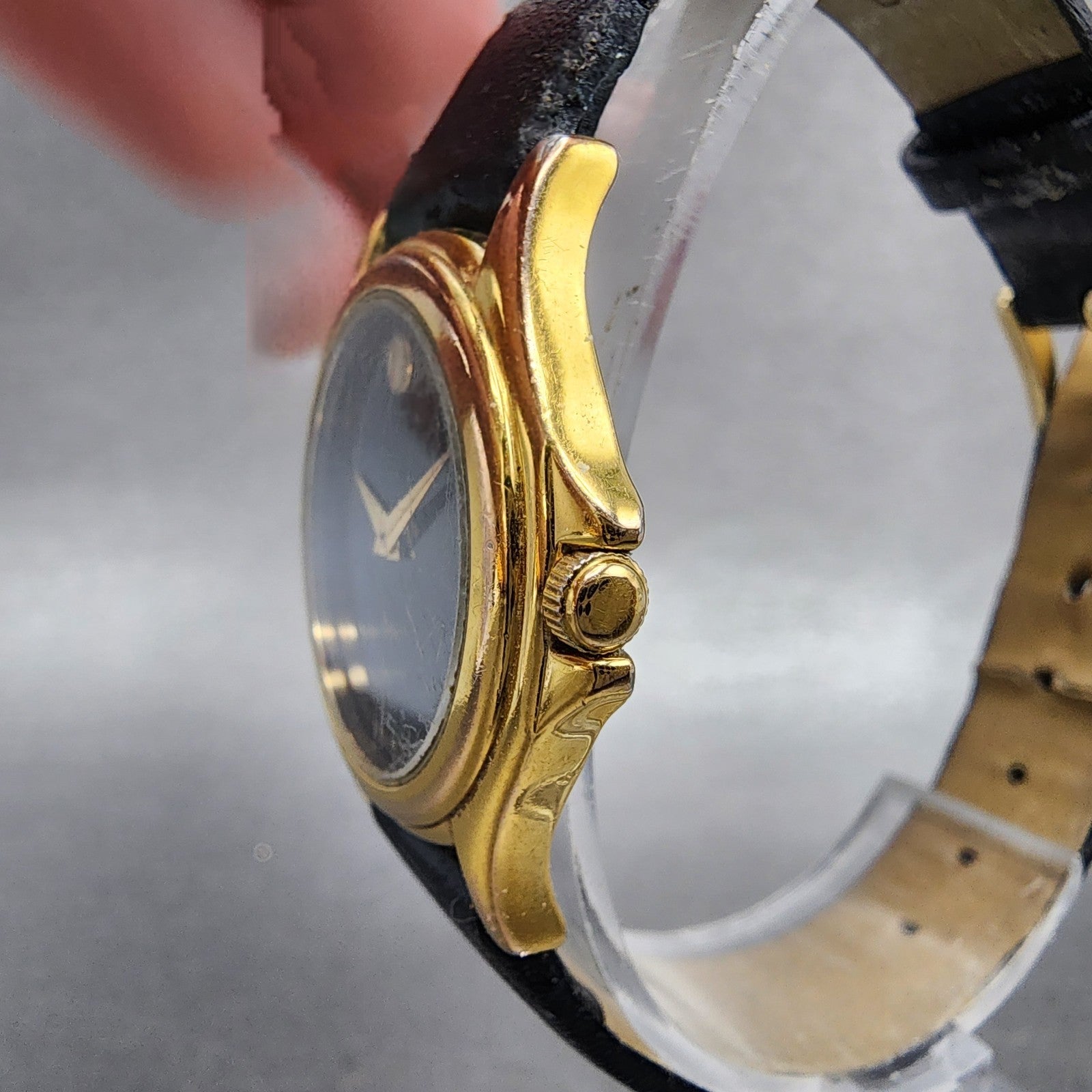 Movado Museum Watch Women 28mm Black Dial Gold Tone Round 87 E4 0823 New Battery2