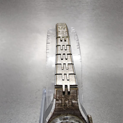 Seiko Watch Women 17mm Silver Dial Silver Tone Manual Round 11-0330 Runs