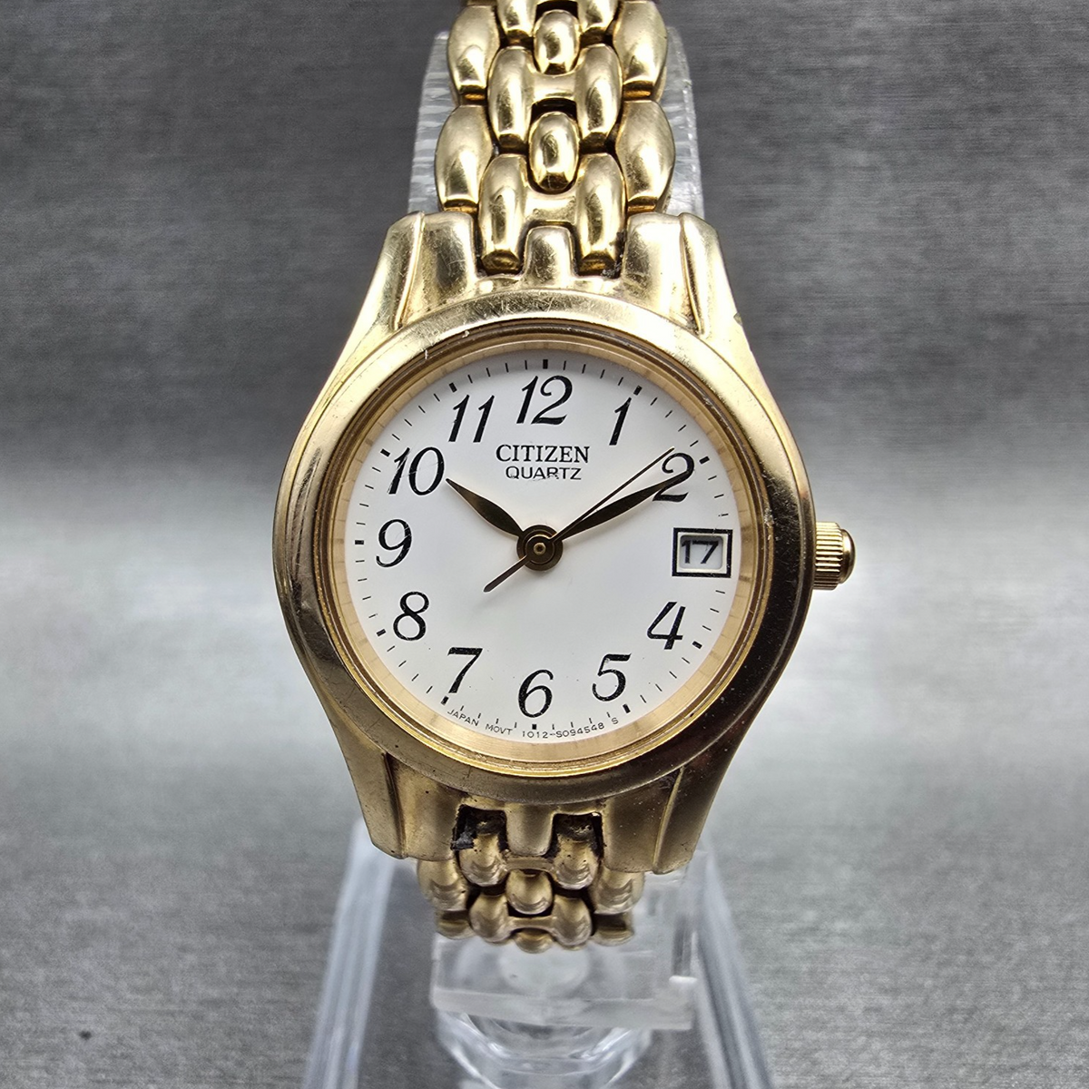 Citizen Watch Women 24mm White Dial Gold Tone Date Round 1012-S063612 New Batt0