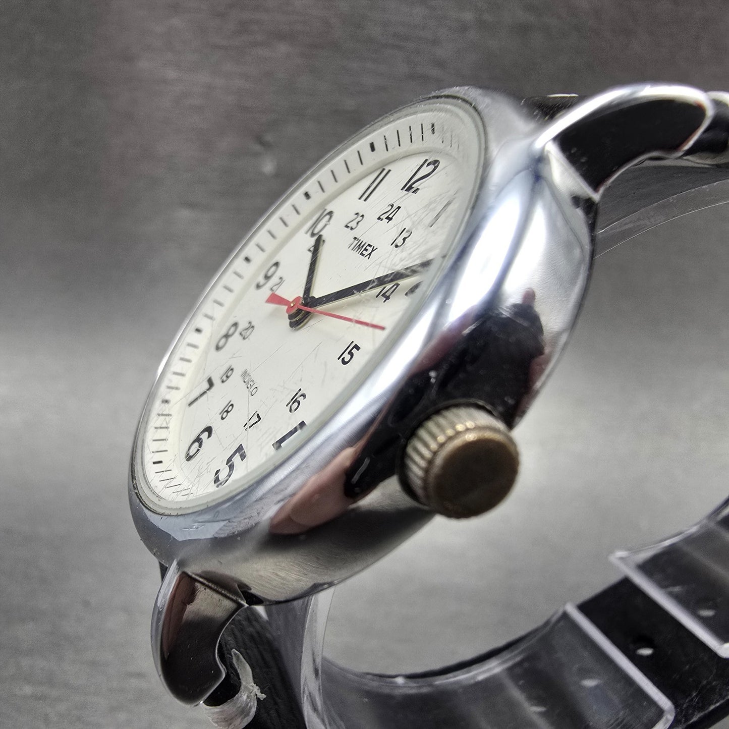 Timex Weekender Watch Men 38mm White Dial Silver Tone Round New Battery KHB2