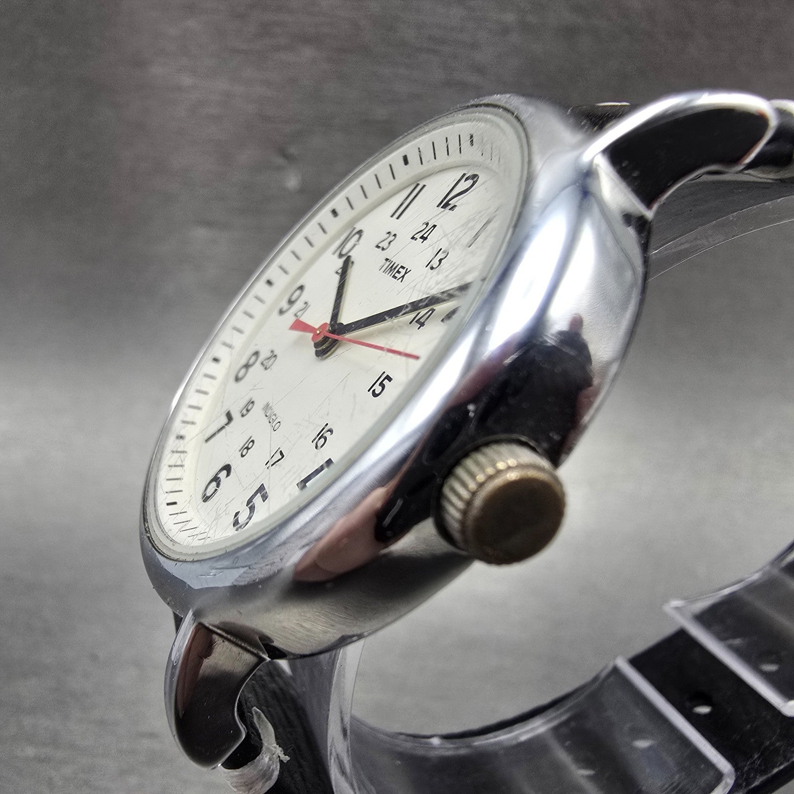Timex Weekender Watch Men 38mm White Dial Silver Tone Round New Battery KHB2