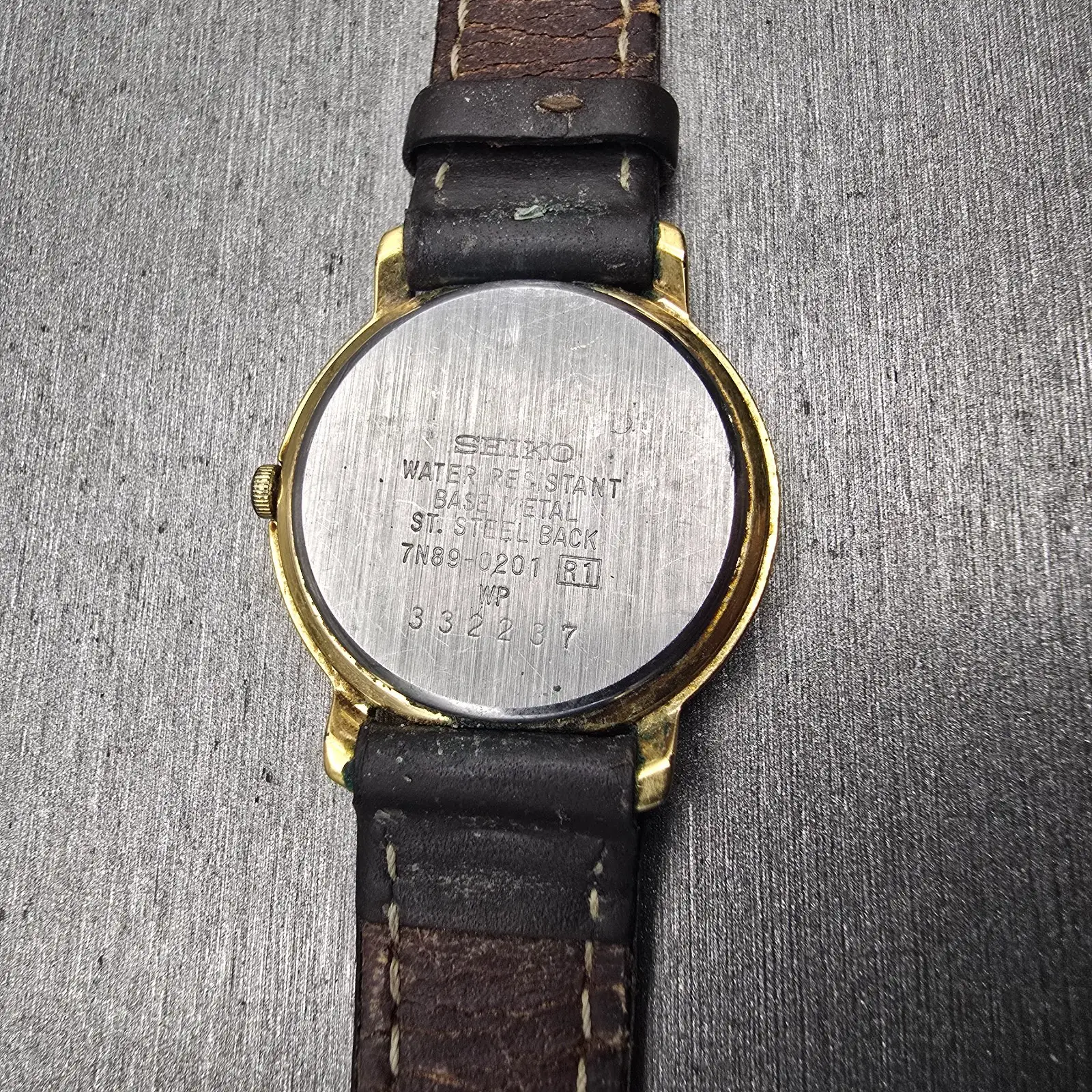 Seiko Watch Women 27mm White Dial Gold Tone Date Round 7N89-0201 New Battery VTG10