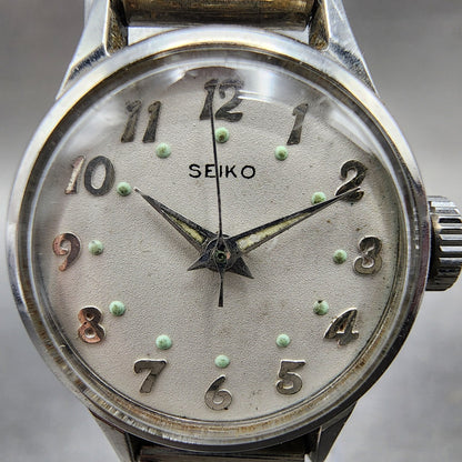 Seiko Watch Women 20mm White Dial Silver Tone Round 2104-0019