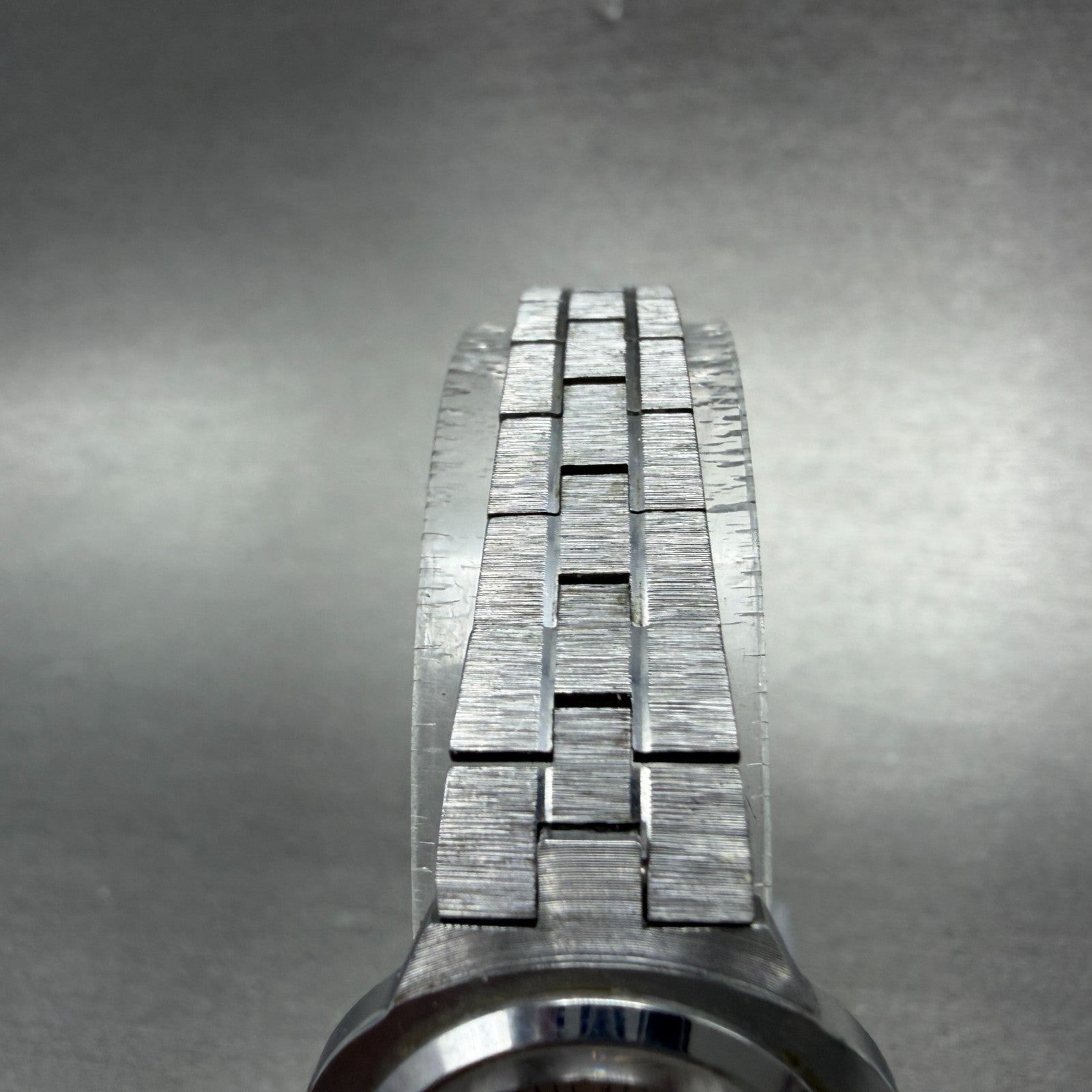 Rado Fourence Watch Women 24mm Silver Dial Silver Tone Oval Manual Wind Runs VTG4