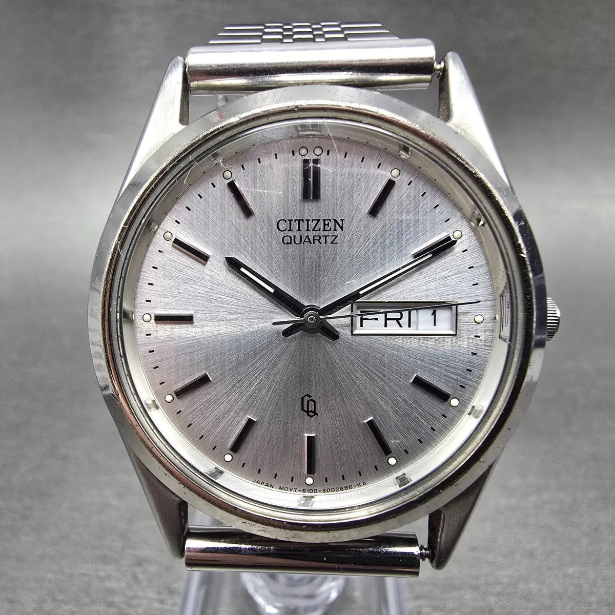 Citizen CQ Watch Men 35mm Silver Dial Silver Daydate Round 6100-S96389 PARTS0