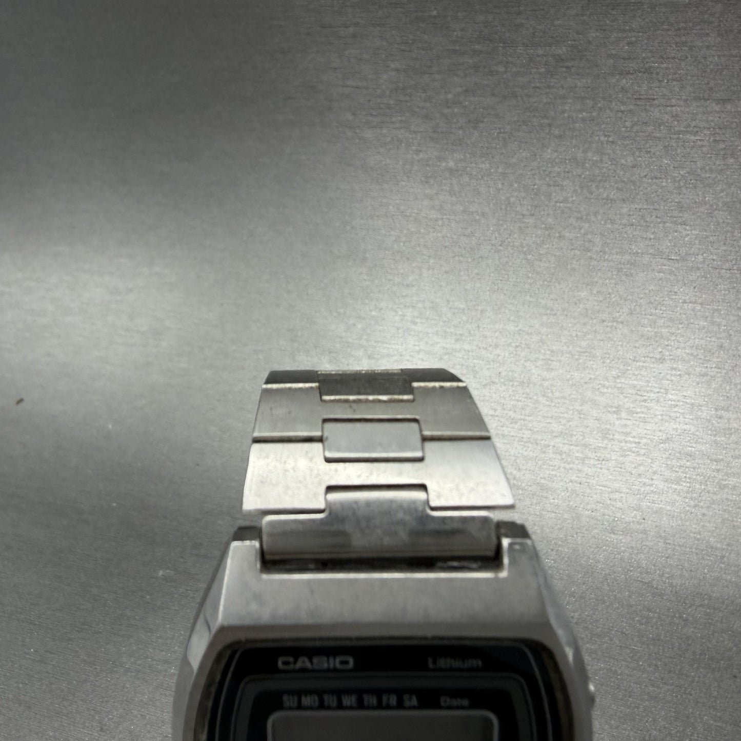 Casio 58 S005 Watch Men 36mm Digital Silver Tone Daydate New Battery Vintage4
