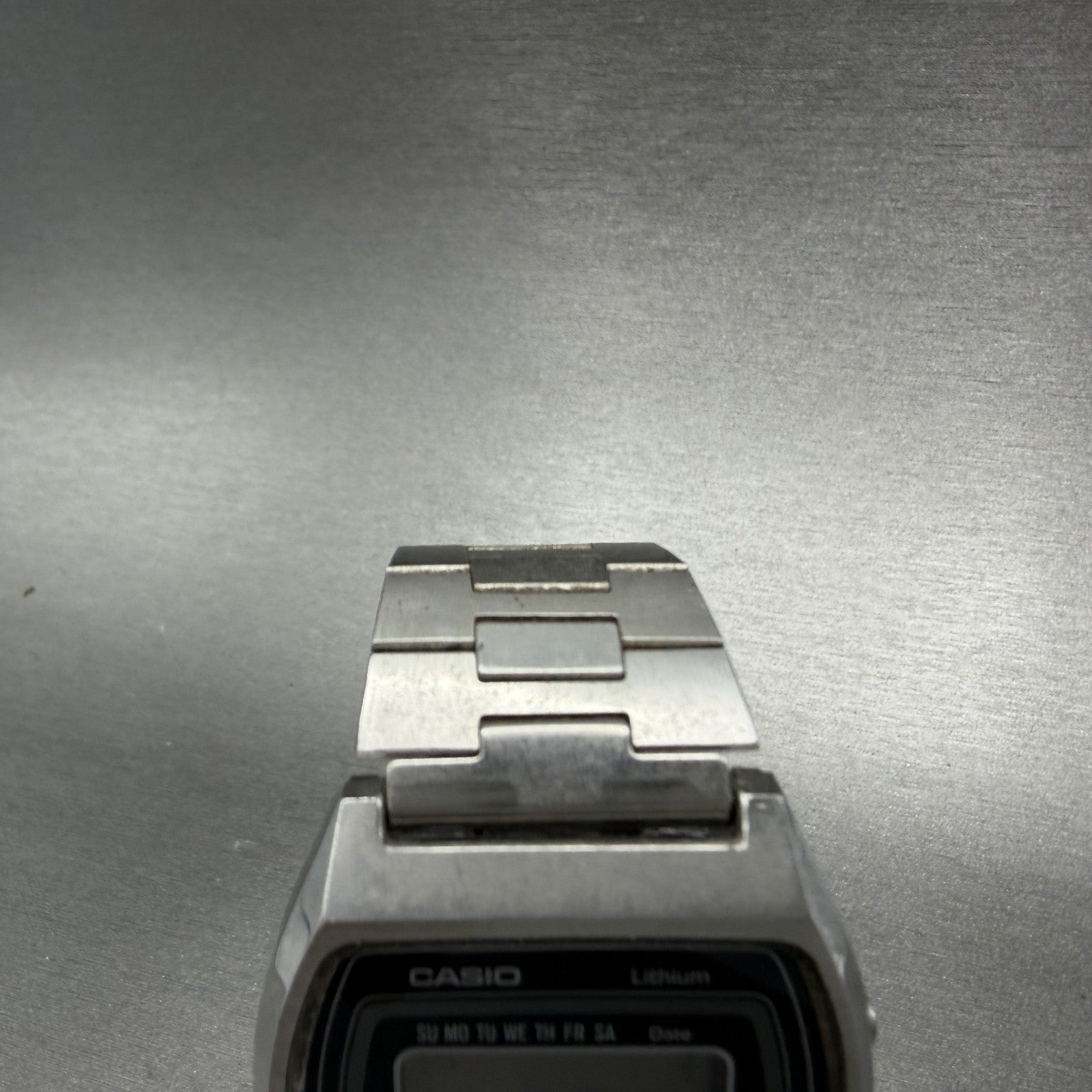 Casio 58 S005 Watch Men 36mm Digital Silver Tone Daydate New Battery Vintage4