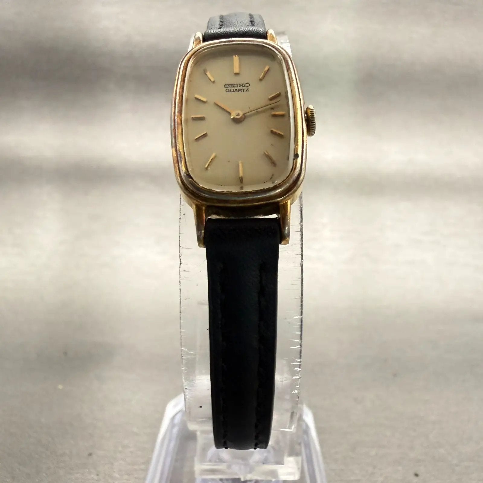 Seiko Watch Women 15mm Champagne Dial Gold Tone Rectangle 1320-5539 New Battery5
