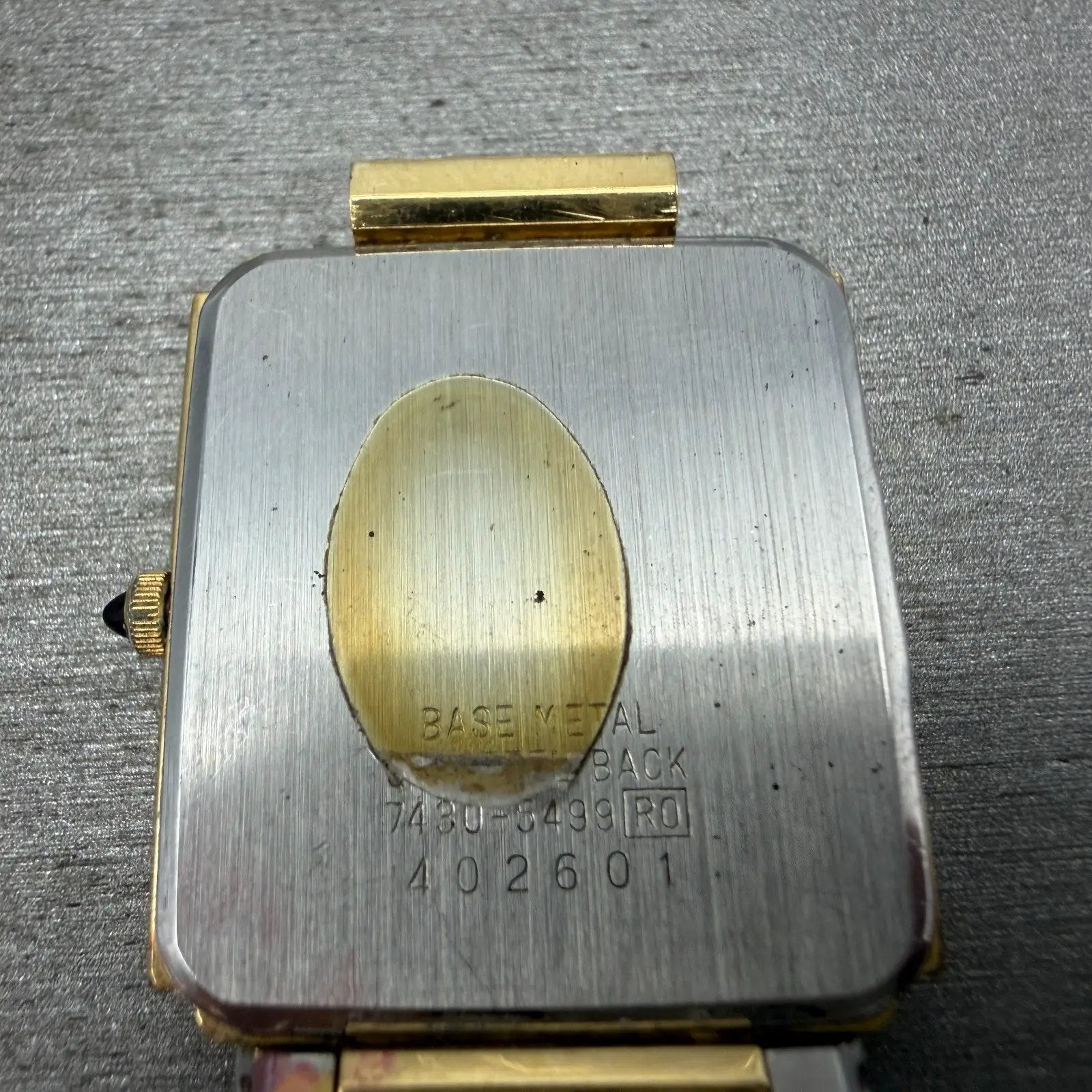 Seiko Tank Watch Men 25mm Black Dial Gold Tone Rectangle READ!! 7430-5499 NewBat11