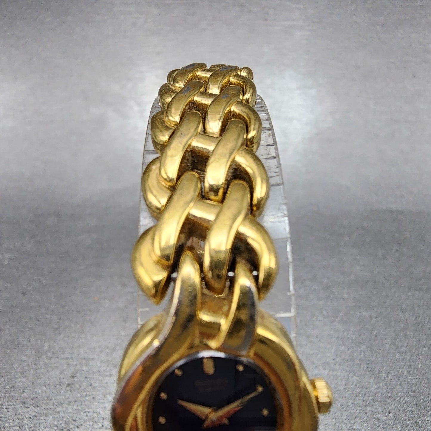 Seiko Watch Women 18mm Blue Dial Gold Tone Oval 4N005669 New Battery4