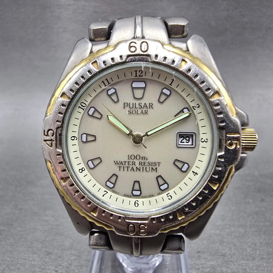 Seiko Pulsar Solar Dive Watch Men 38mm Gray Dial TwoTone Titanium READ!!!!! Runs0