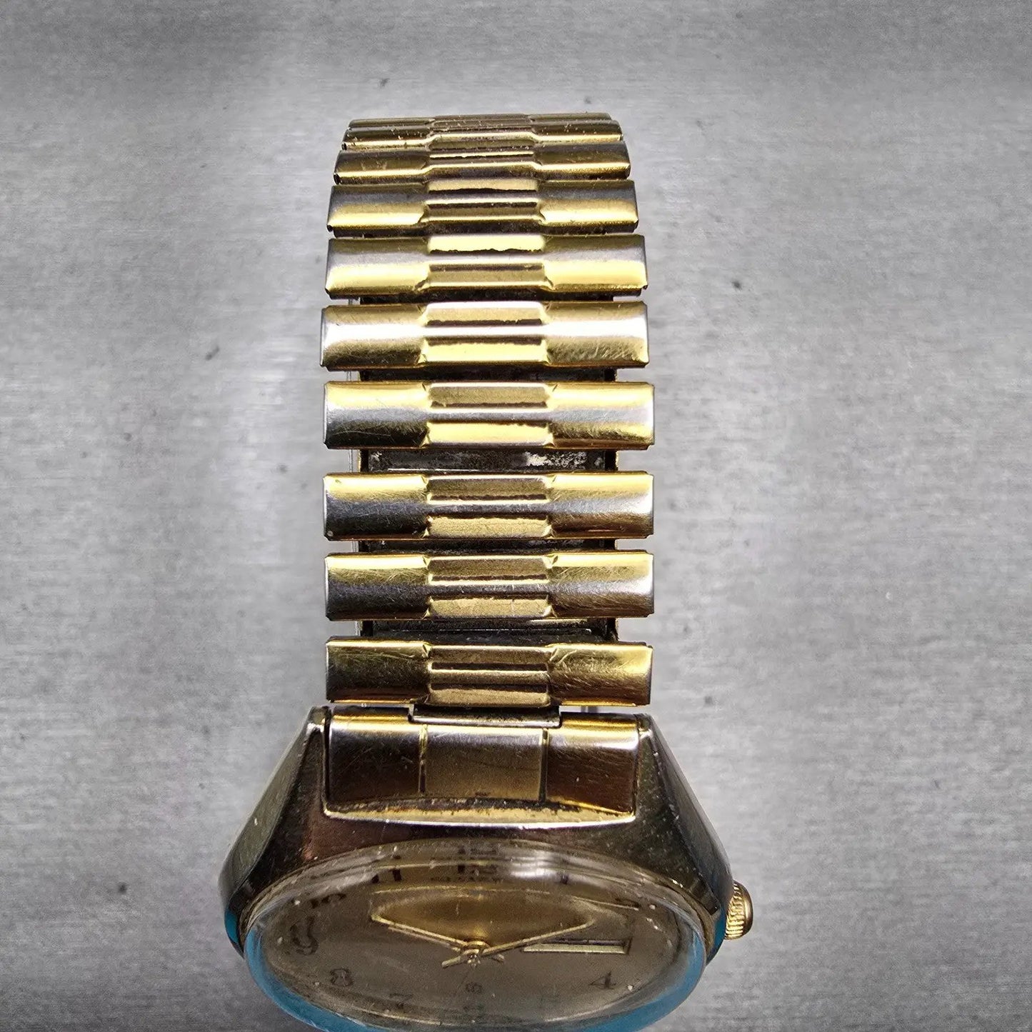 Citizen CQ Watch Men 35mm Champagne Dial Gold Tone Daydate 6100-S24876 New Batt4