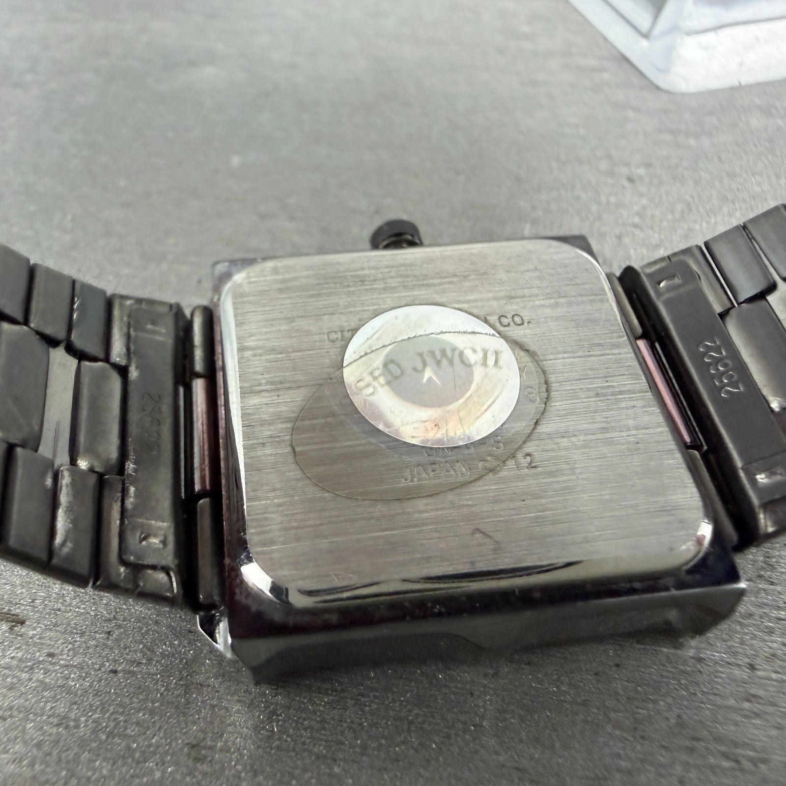 Citizen CQ Watch Women 28mm Black Dial Gray Tone Rectangle 3630 New Battery9