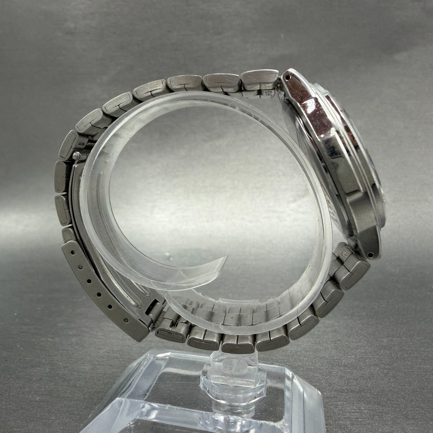 Seiko Alba Solar Watch Men 36mm black Dial Silver Tone Date V145-0AT0 Runs8
