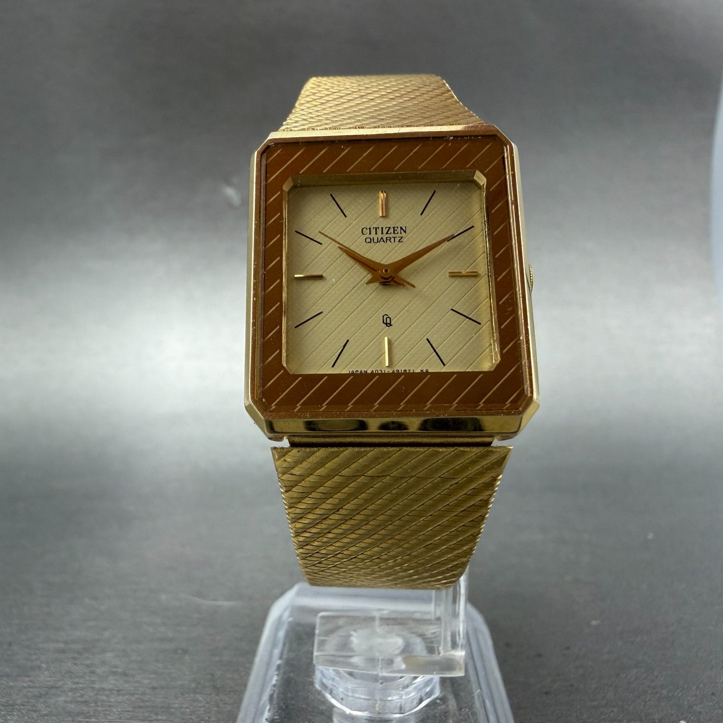 Citizen Tank Watch Unisex 25mm Champagne Dial Gold Tone 4031-490649 New Battery5