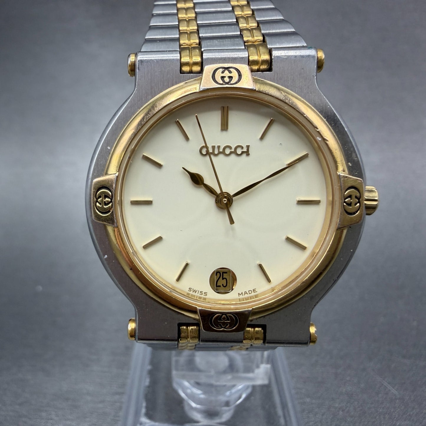 Gucci 9000M Watch Men 32mm Cream Dial Two Tone Date Round Bracelet New Battery 30