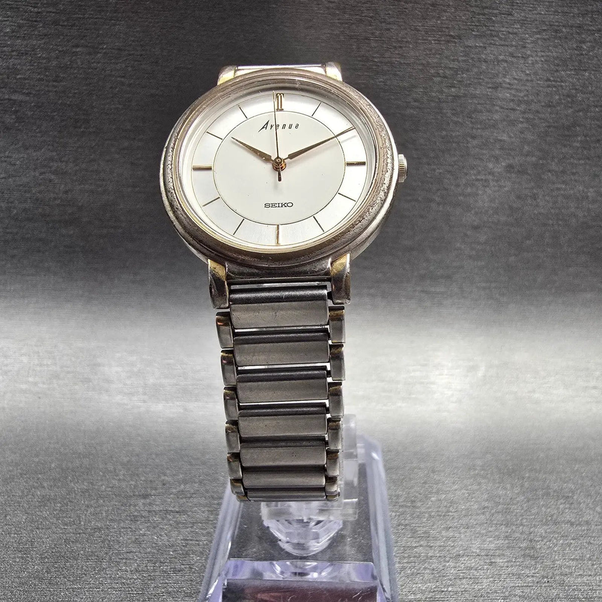Seiko Avenue Watch Men 31mm Silver Dial Two Tone Round 7N01-6110 New Battery5