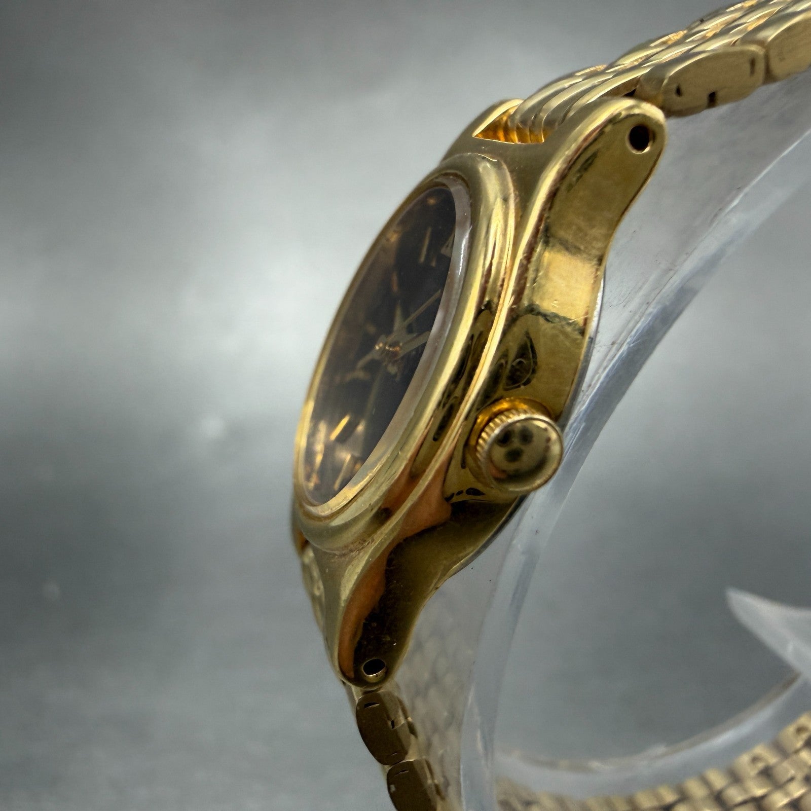 Seiko Watch Women 18mm Black Dial Gold Tone Oval V401-5109 New Battery Vintage2
