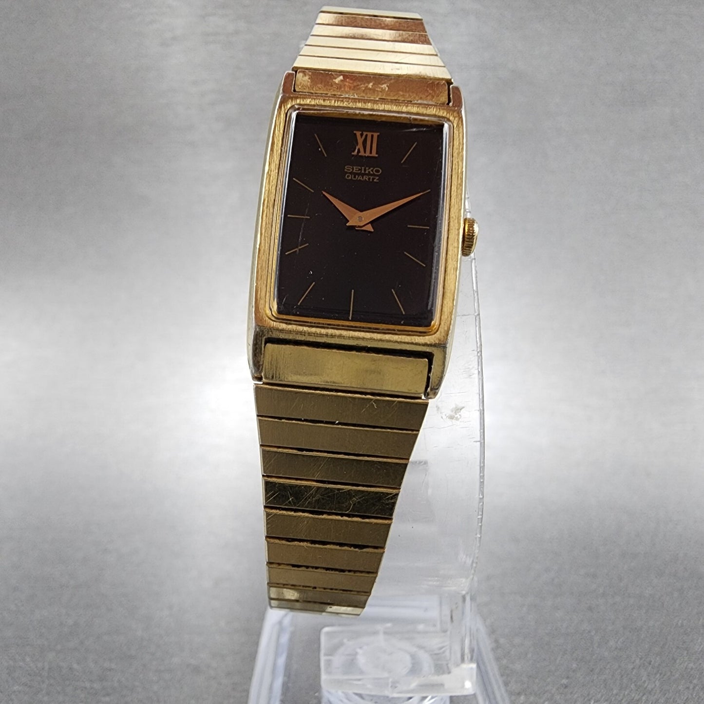 Seiko Tank Watch Women 17mm Black Dial Gold Tone Rectangle 2C205830 New Battery5