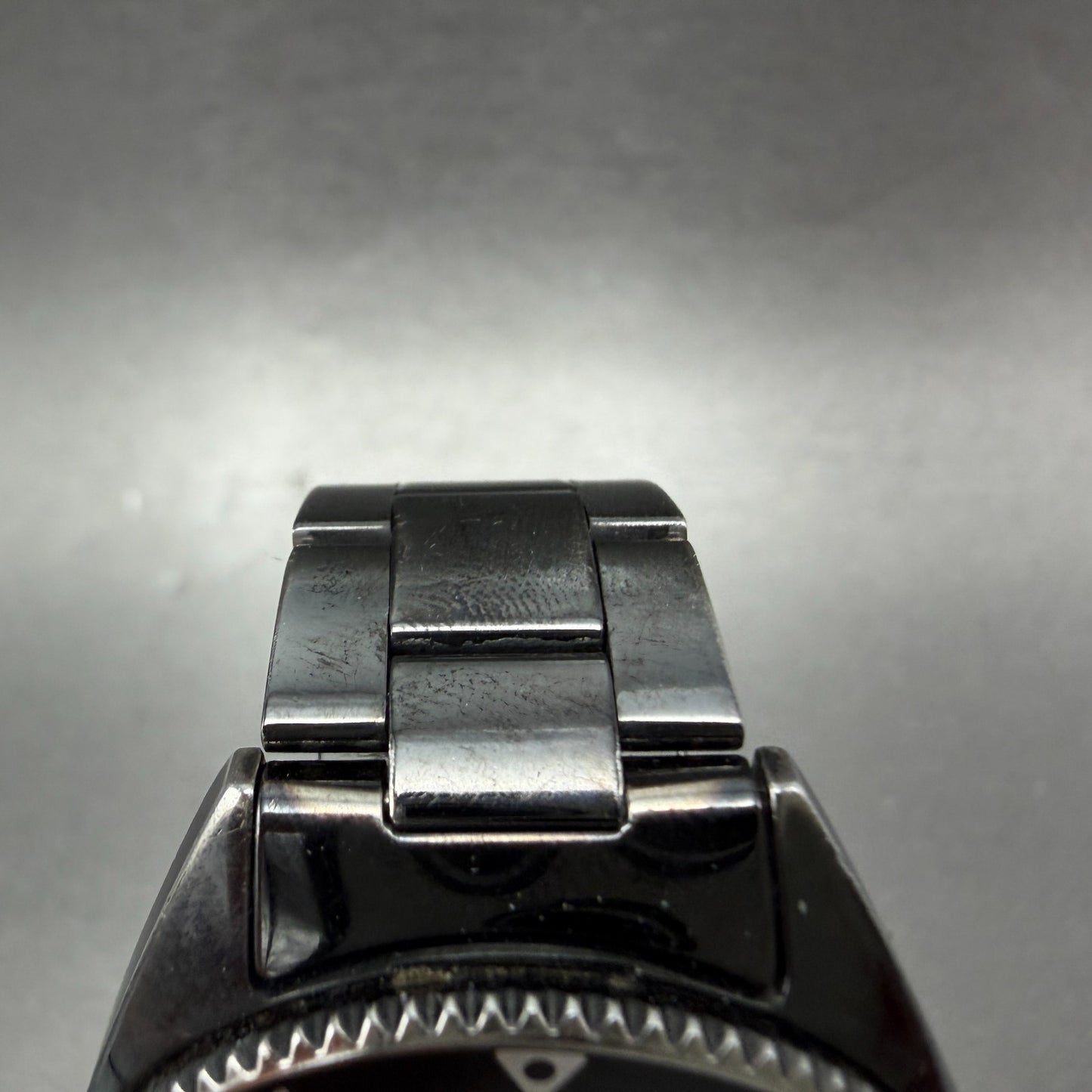Seiko Again R Dive Watch Women 35mm Red Dial Black Tone Date Round New batt ABC4
