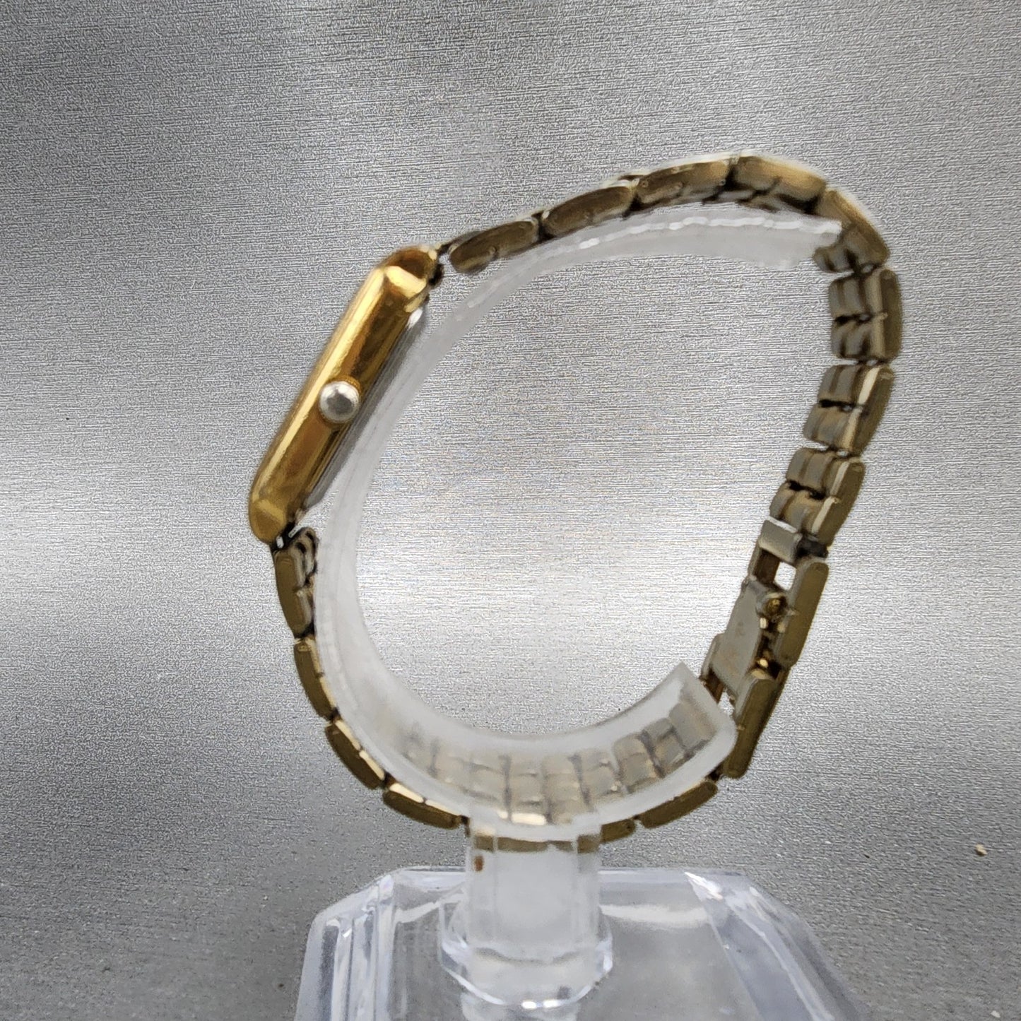Seiko Tank Watch Women 18mm Champagne Dial Gold Tone V4015650 New Battery6
