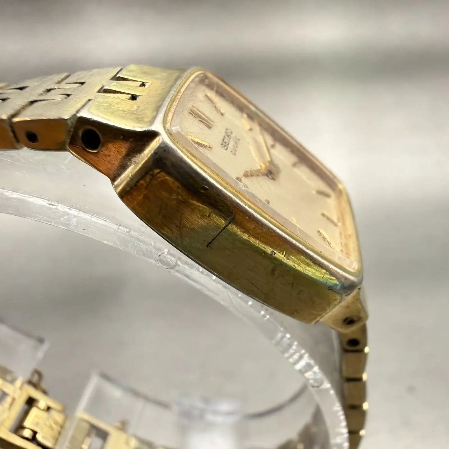 Seiko Watch Women 18mm Champagne Dial Gold Tone Rectangle 4700-3019 New Battery3