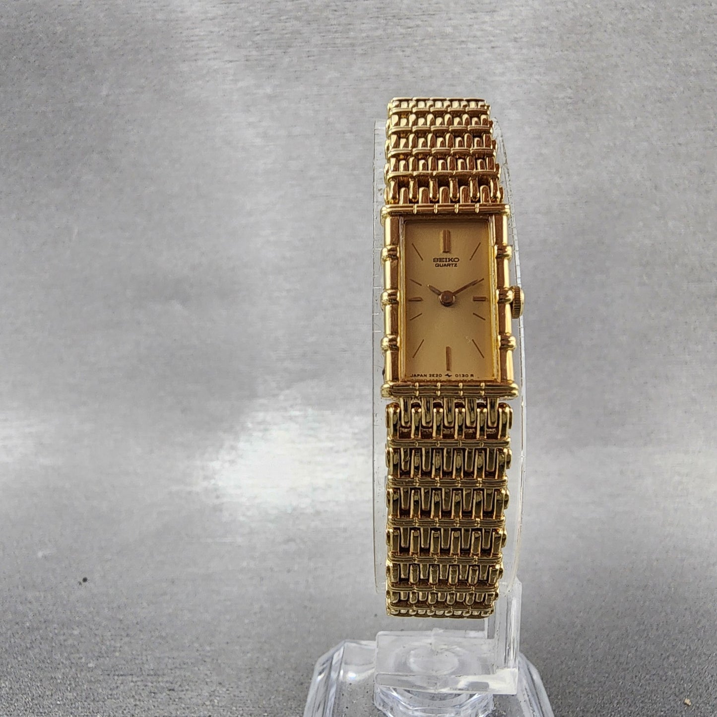 Seiko Tank Watch Women 12mm Champagne Dial Gold Tone 2e205079 New Battery5