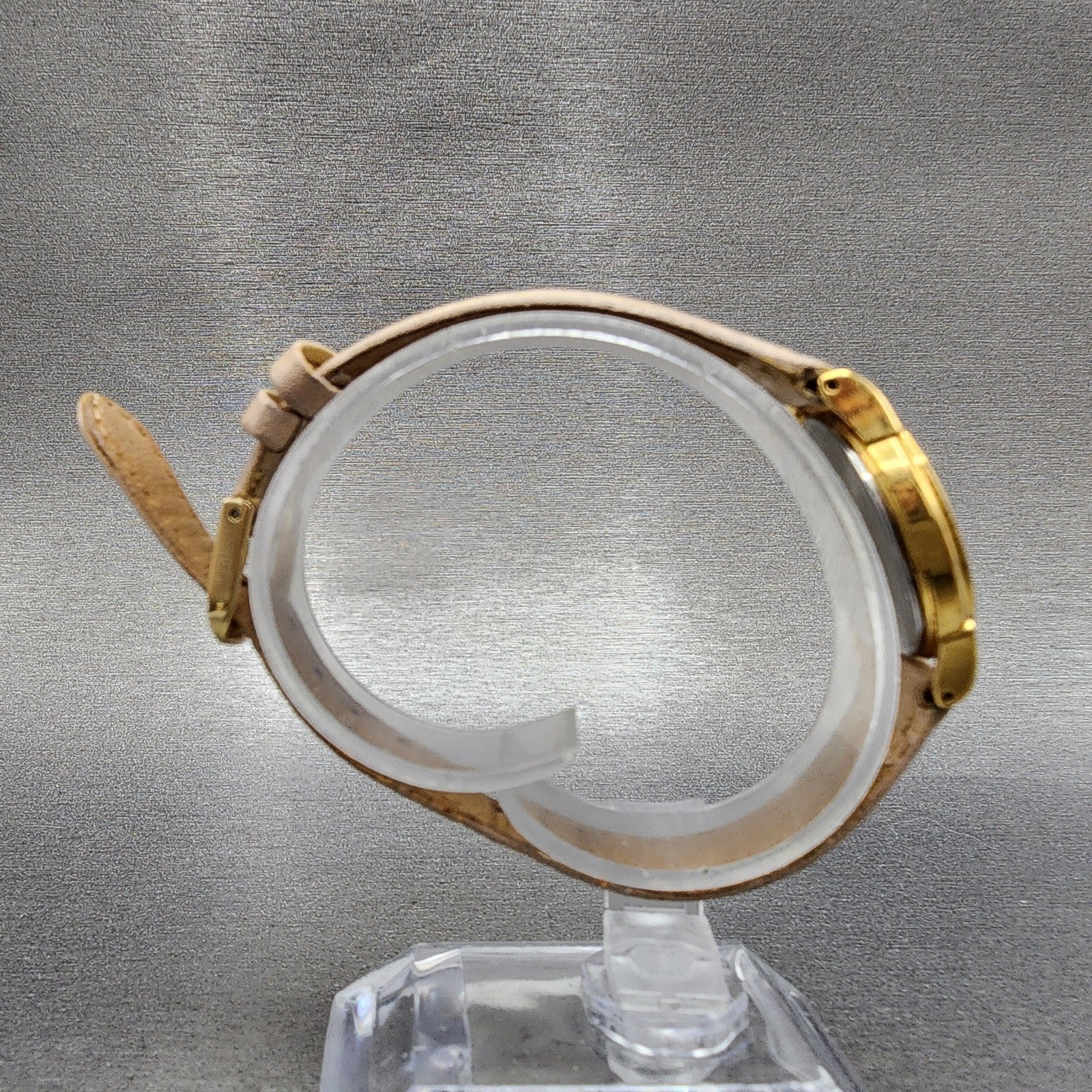 Seiko Watch Women 25mm White Dial Gold Tone 7n016880 New Battery8