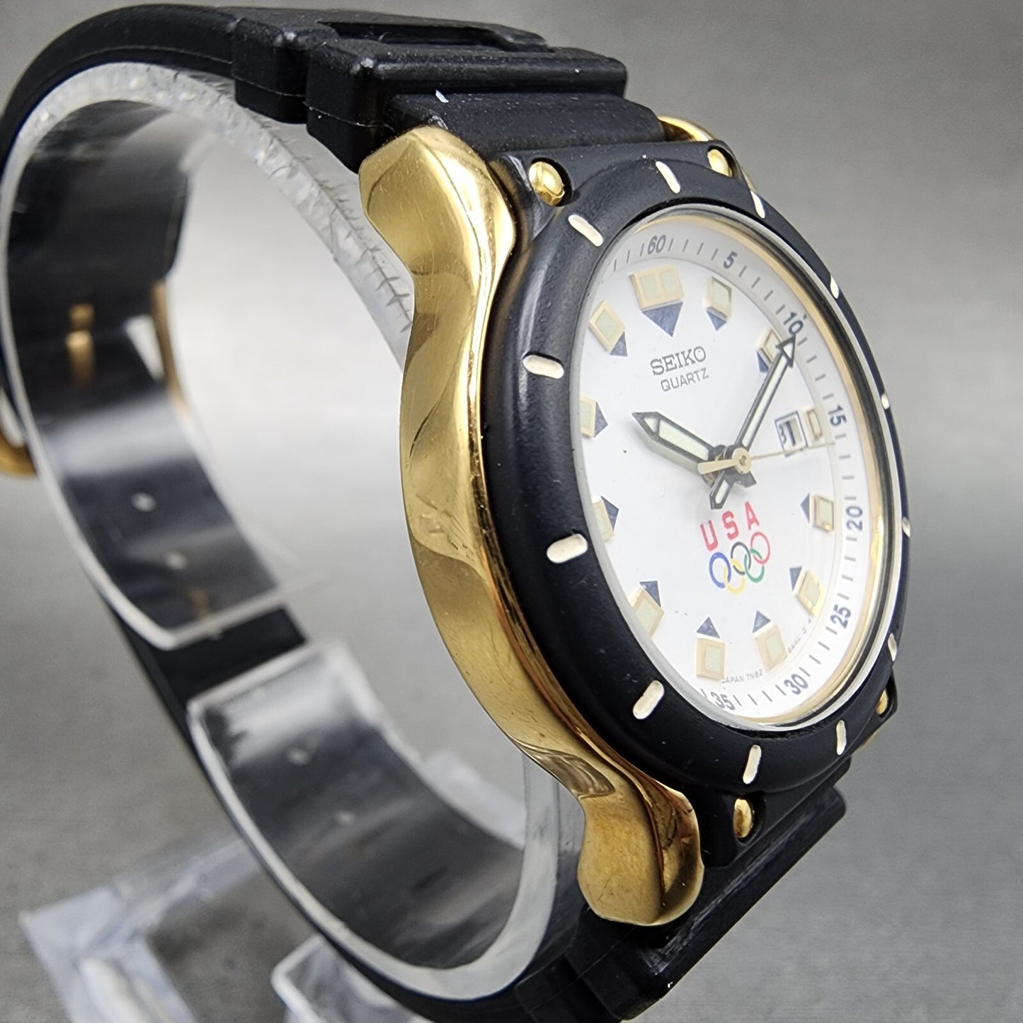 Seiko USA Olympics Watch Women 29mm White Dial Gold Tone Date 7N826A39 PARTS4