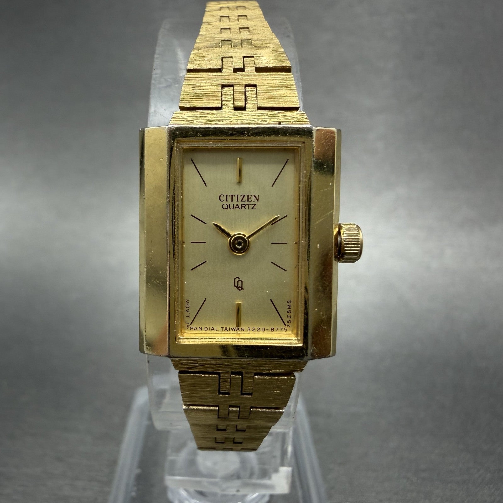 Citizen CQ Watch Women 17mm Champagne Dial Gold Tone Rectangle 3220 New Battery0